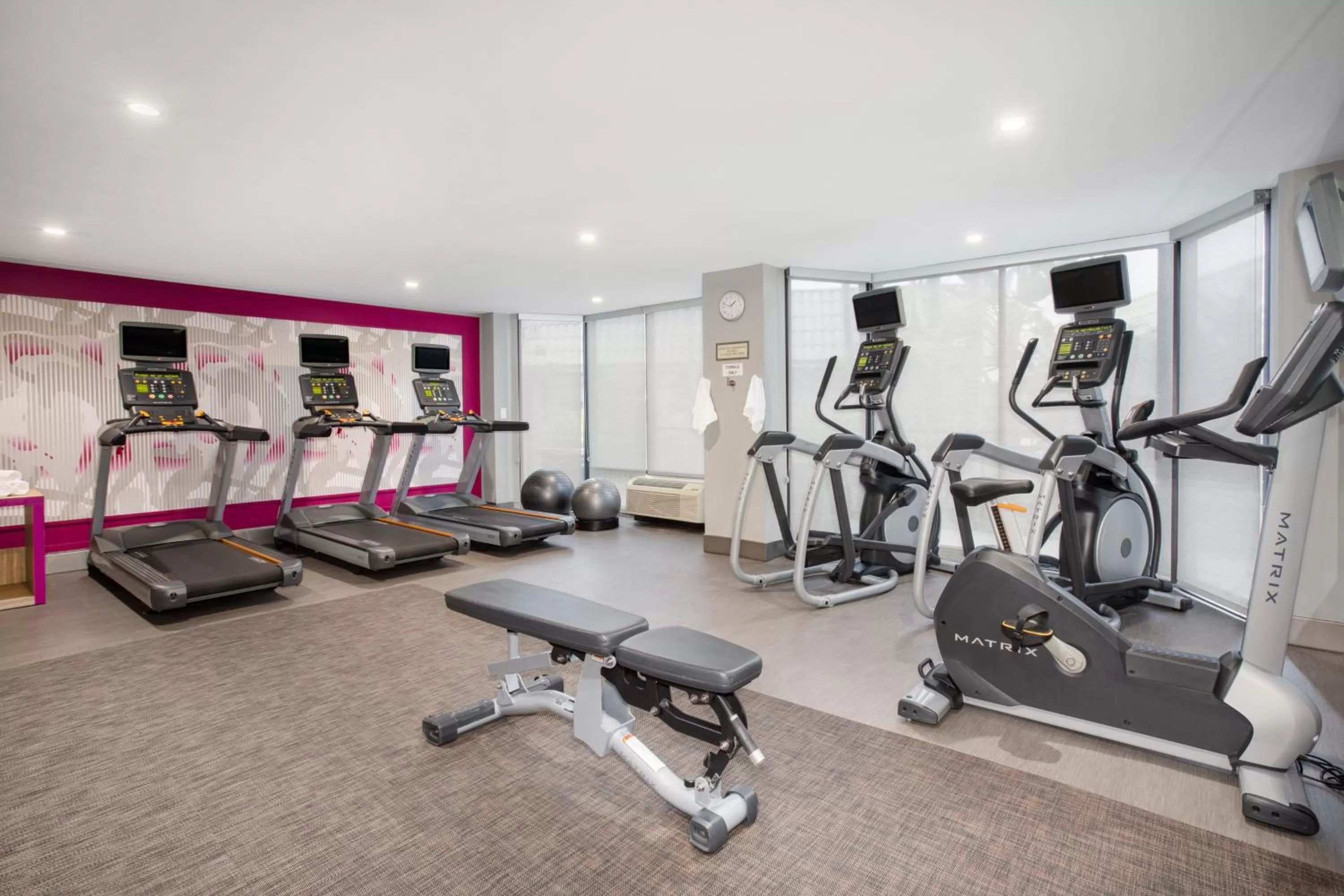 Spa and wellness centre/facilities in Crowne Plaza Costa Mesa Orange County by IHG