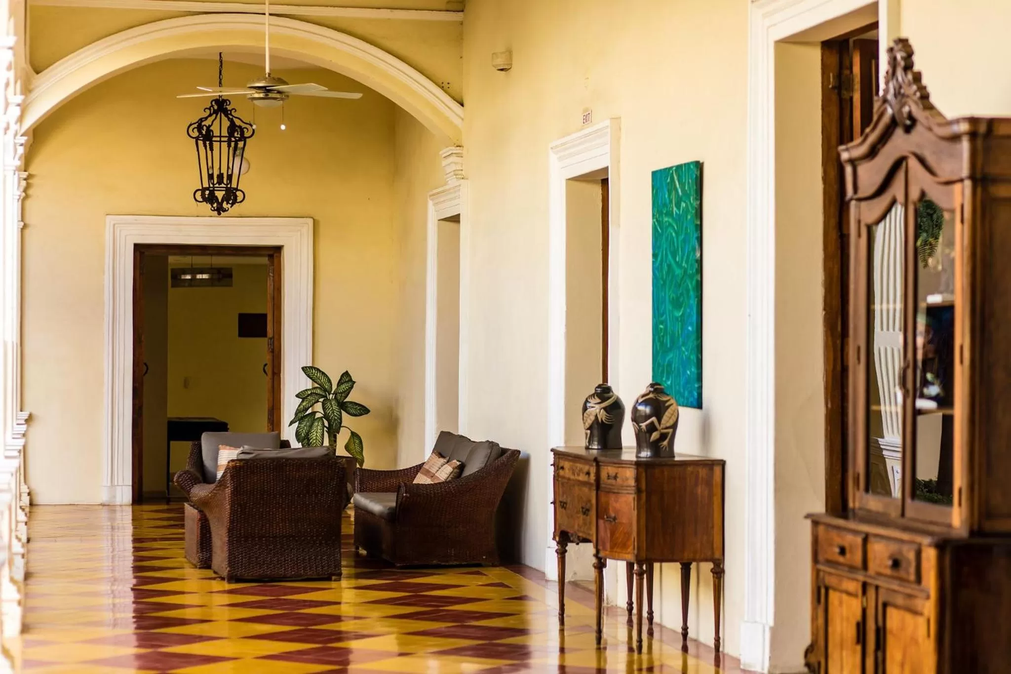 Swimming pool in Hotel la Perla Leon