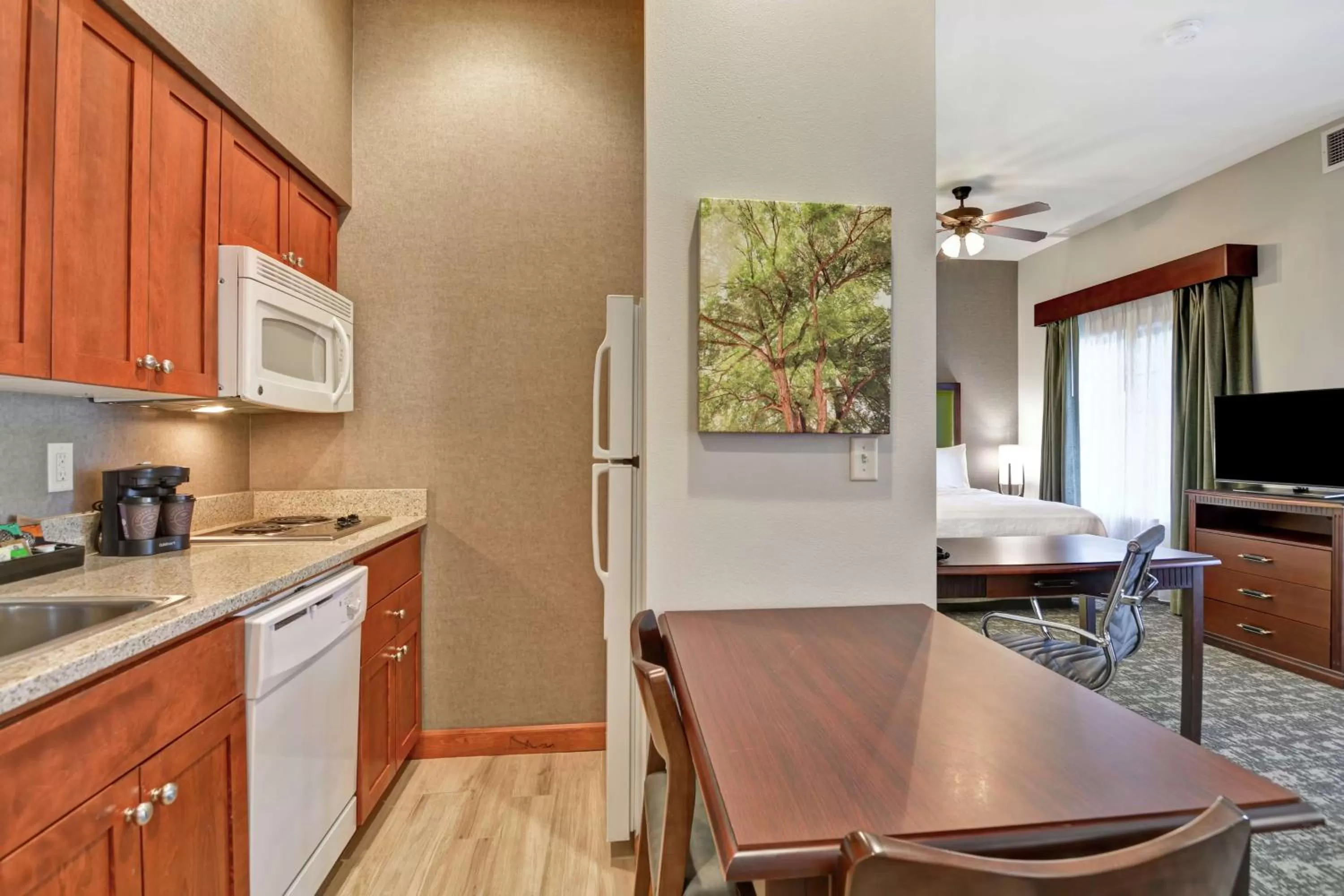 Kitchen or kitchenette in Homewood Suites by Hilton Reno