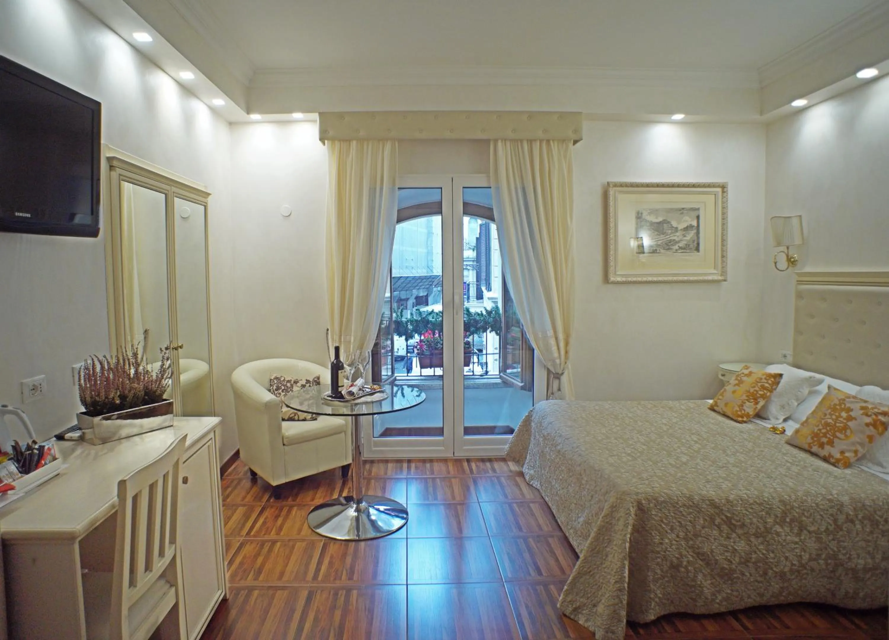 Photo of the whole room, Bed in Locanda Navona