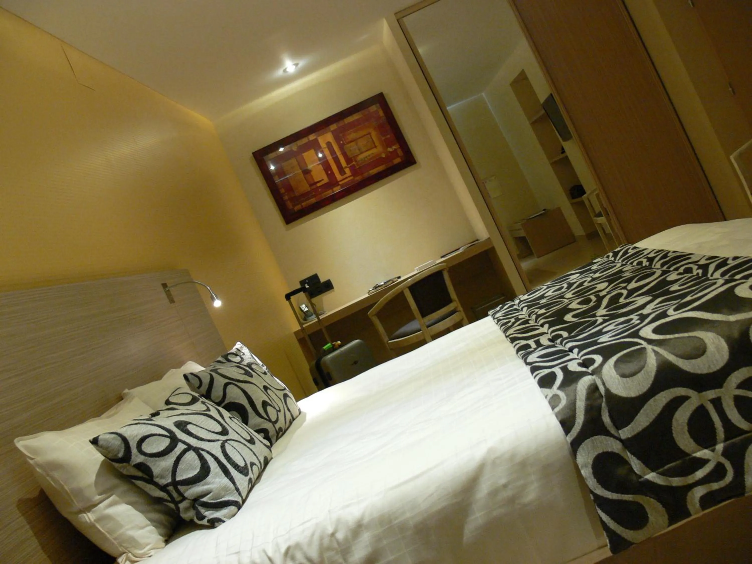 Bed in Logis Hotels Le Champalud Restaurant La Citadelle