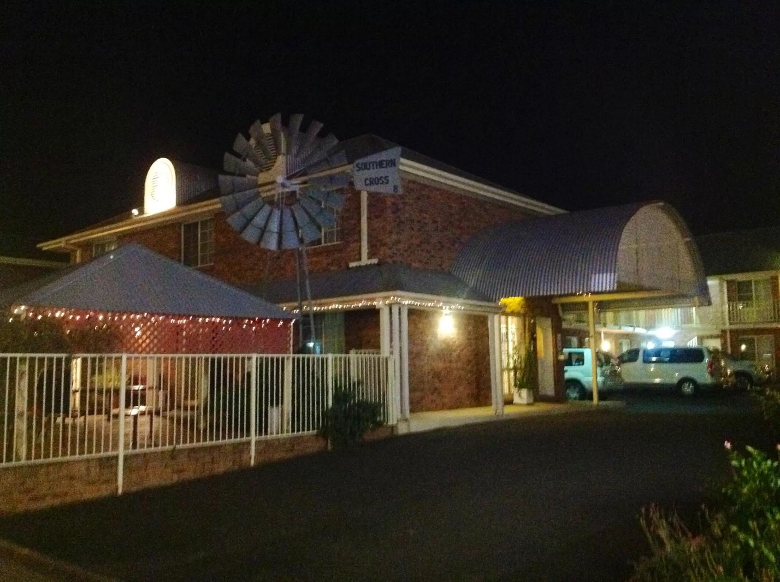 Facade/entrance in Shearing Shed Motor Inn