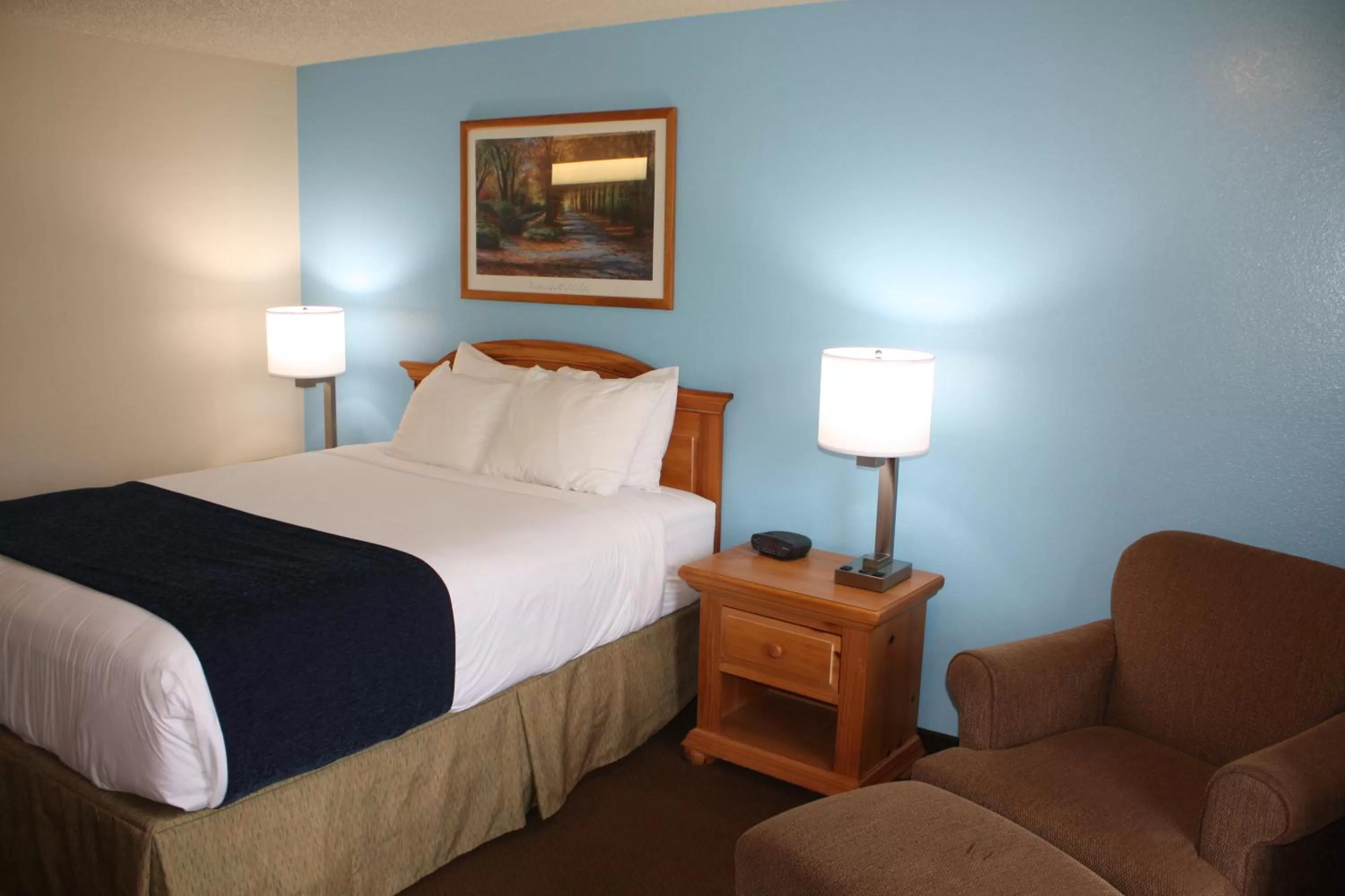 Bed in Baymont by Wyndham Yakima Riverfront