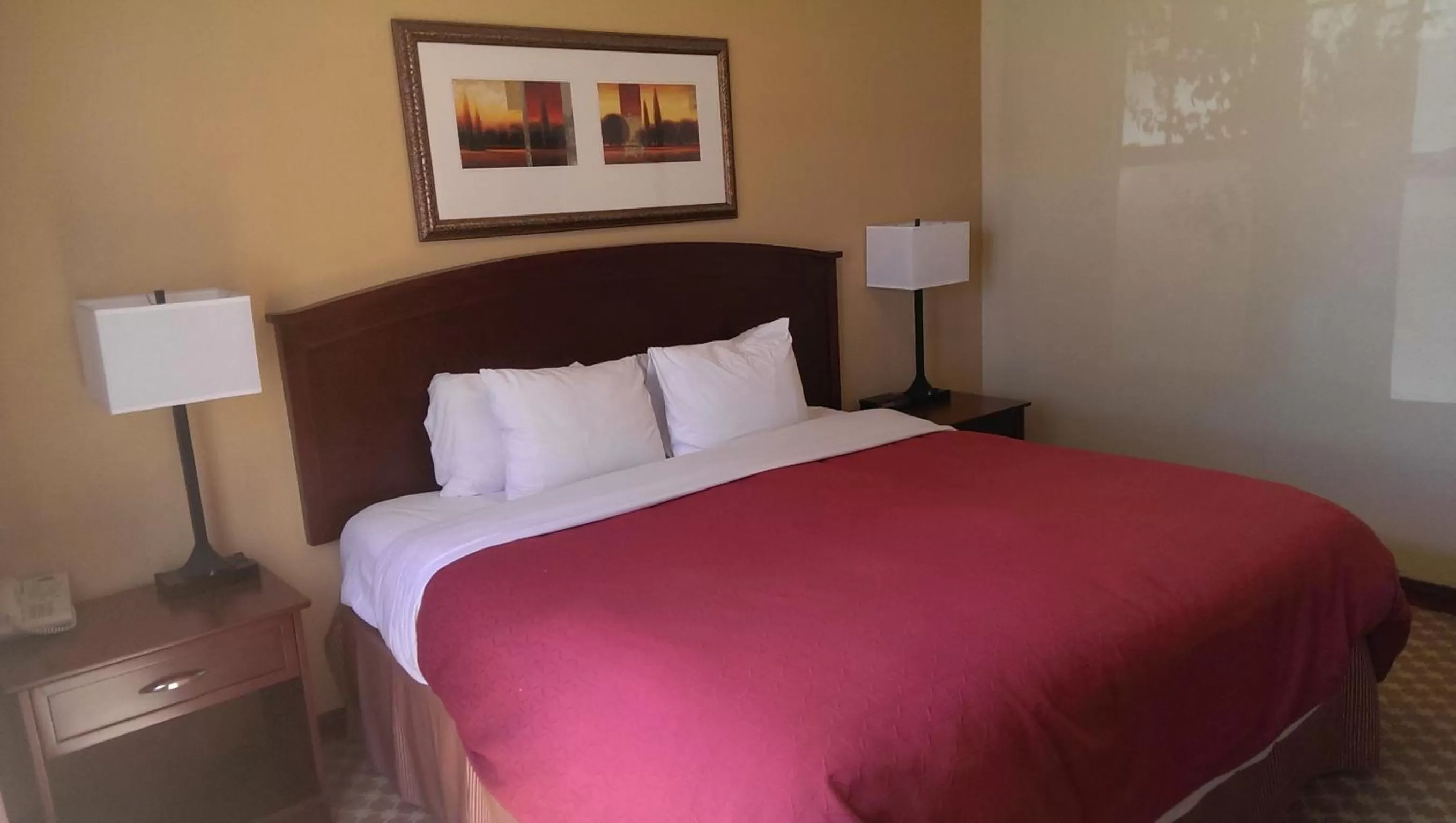 Bed in Country Inn & Suites by Radisson, Tulsa, OK