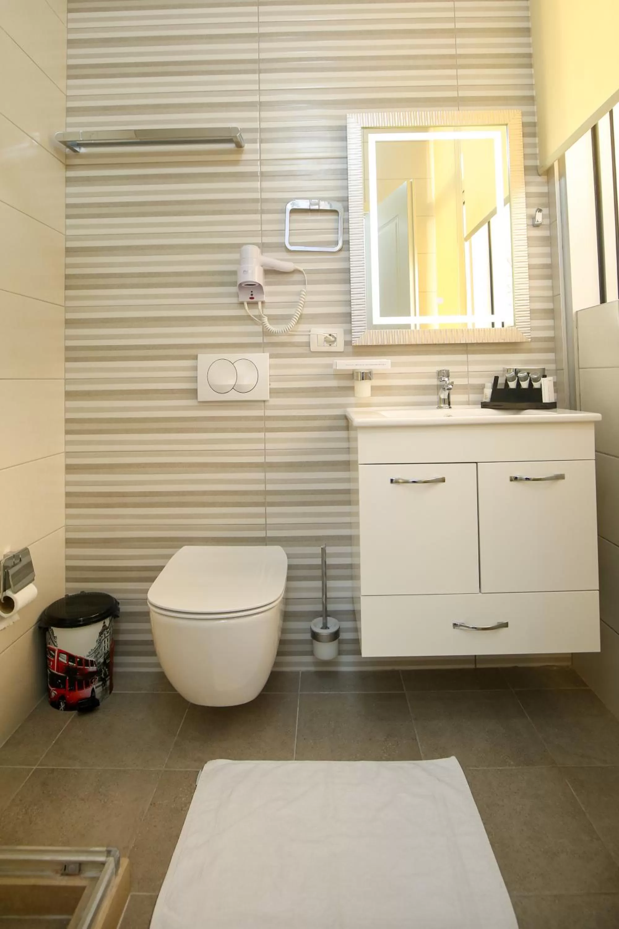 Toilet in Noar Boutique Hotel