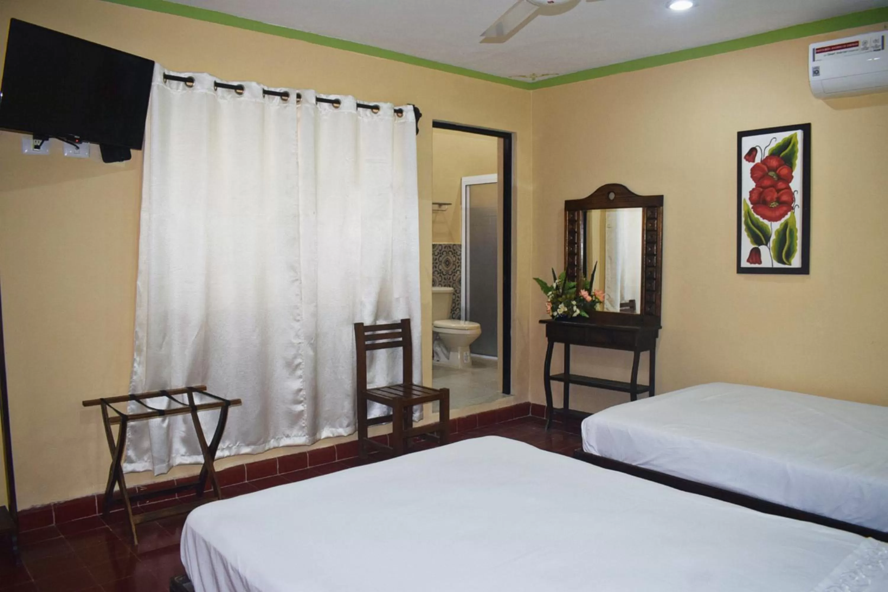 Photo of the whole room, Bed in Hotel Casa Rico