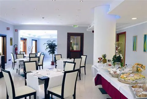 Restaurant/places to eat in Palazzo Foti Hotel