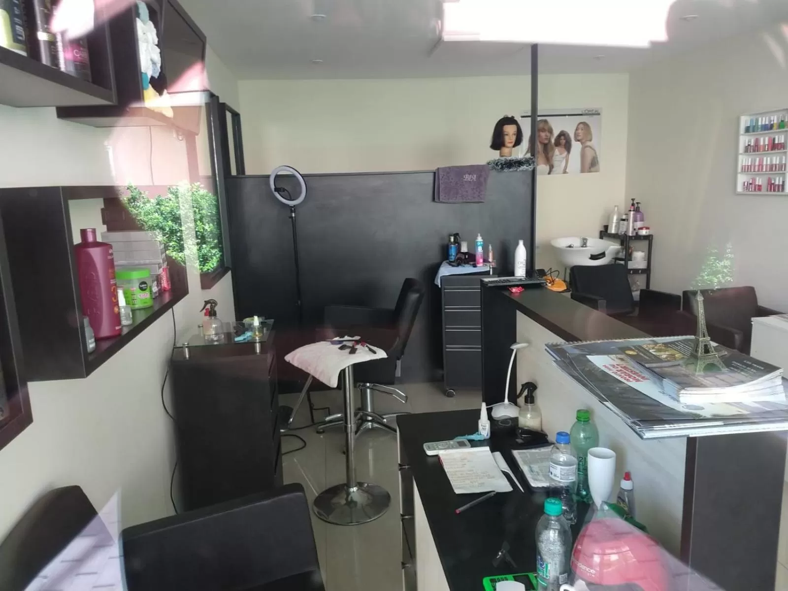 hair dryier in Apartamento no Golden Lake - pé na areia, agua de côco e cervejinha