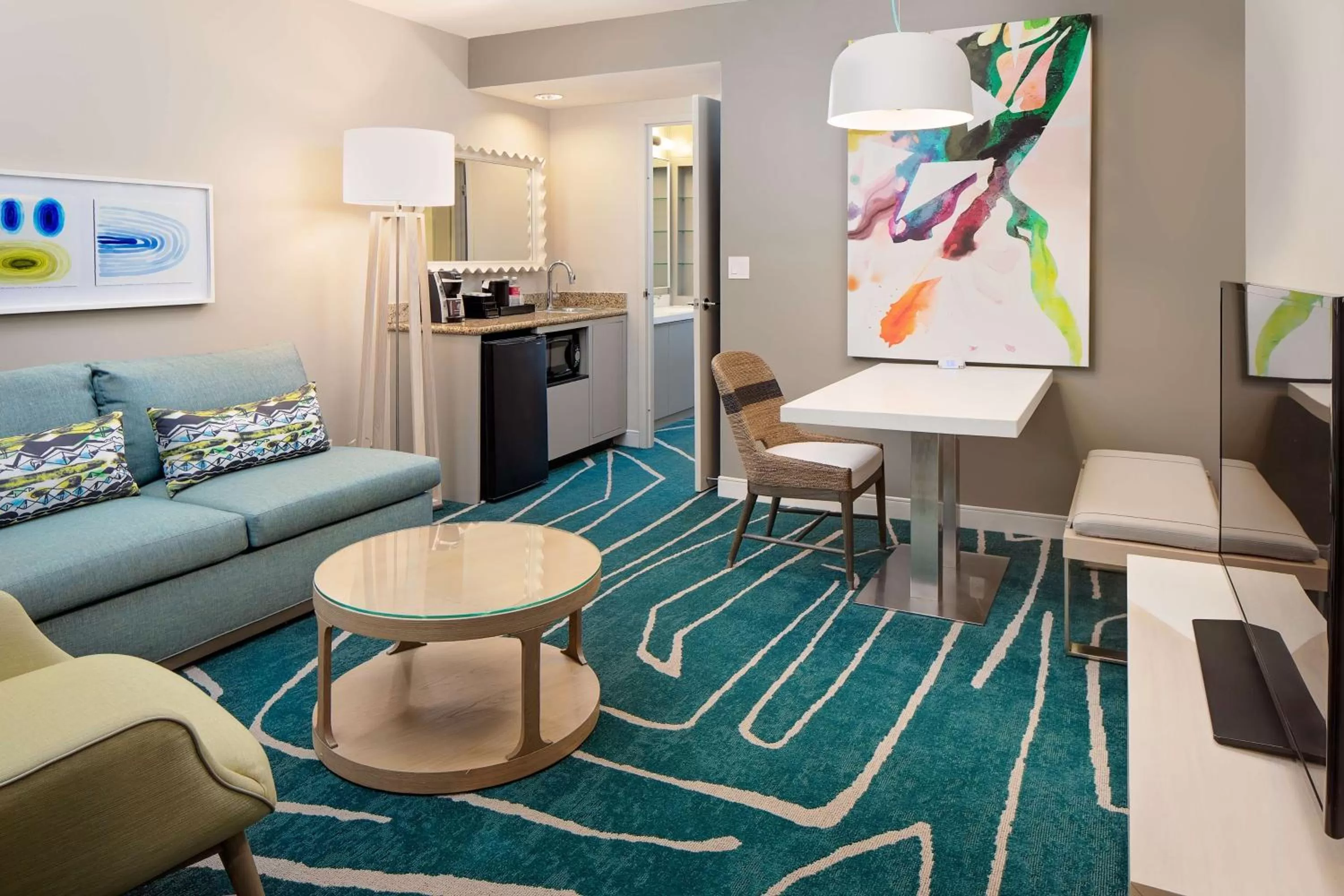 Living room in Embassy Suites by Hilton San Diego Bay Downtown