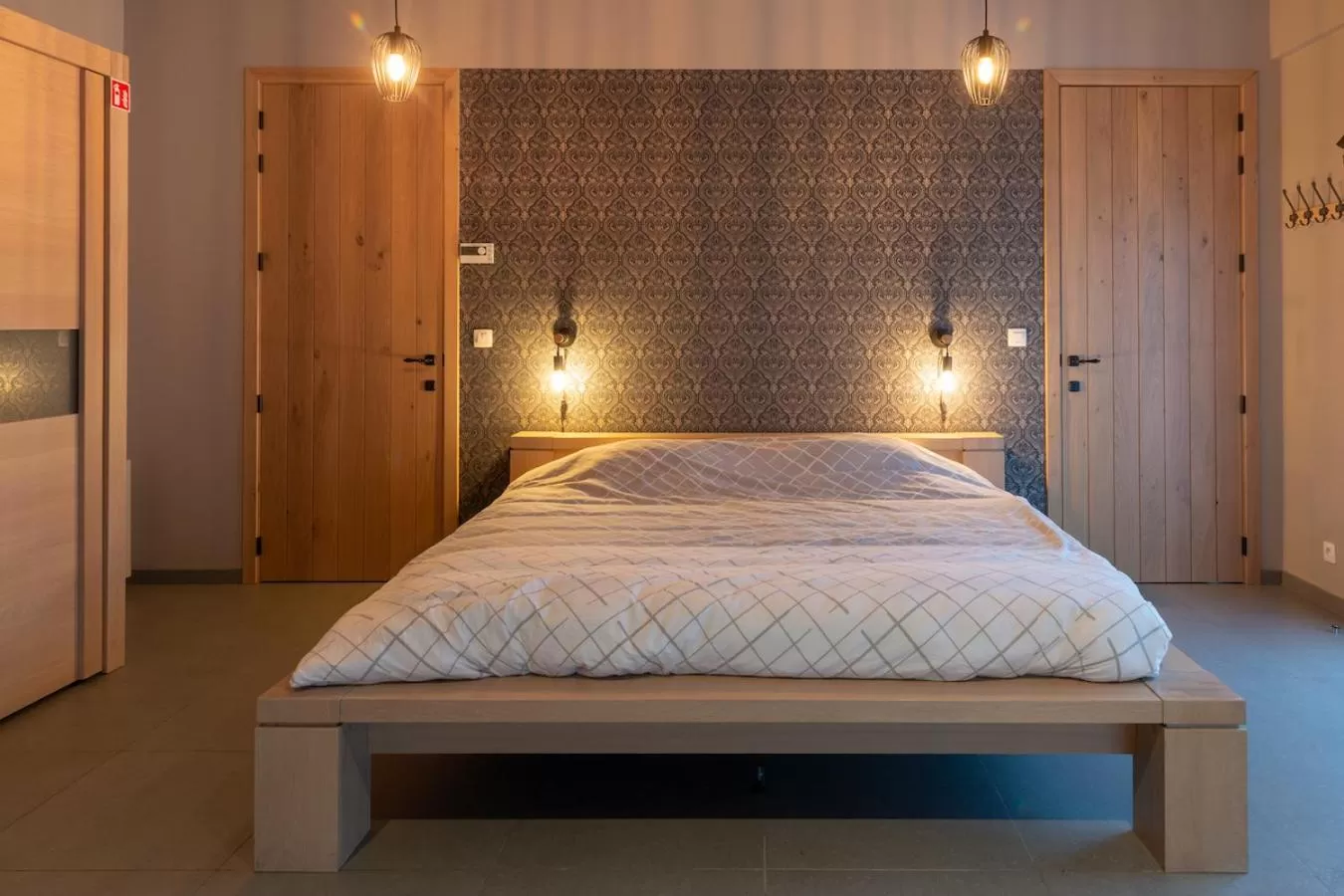 Bed in Oud Gemeentehuis