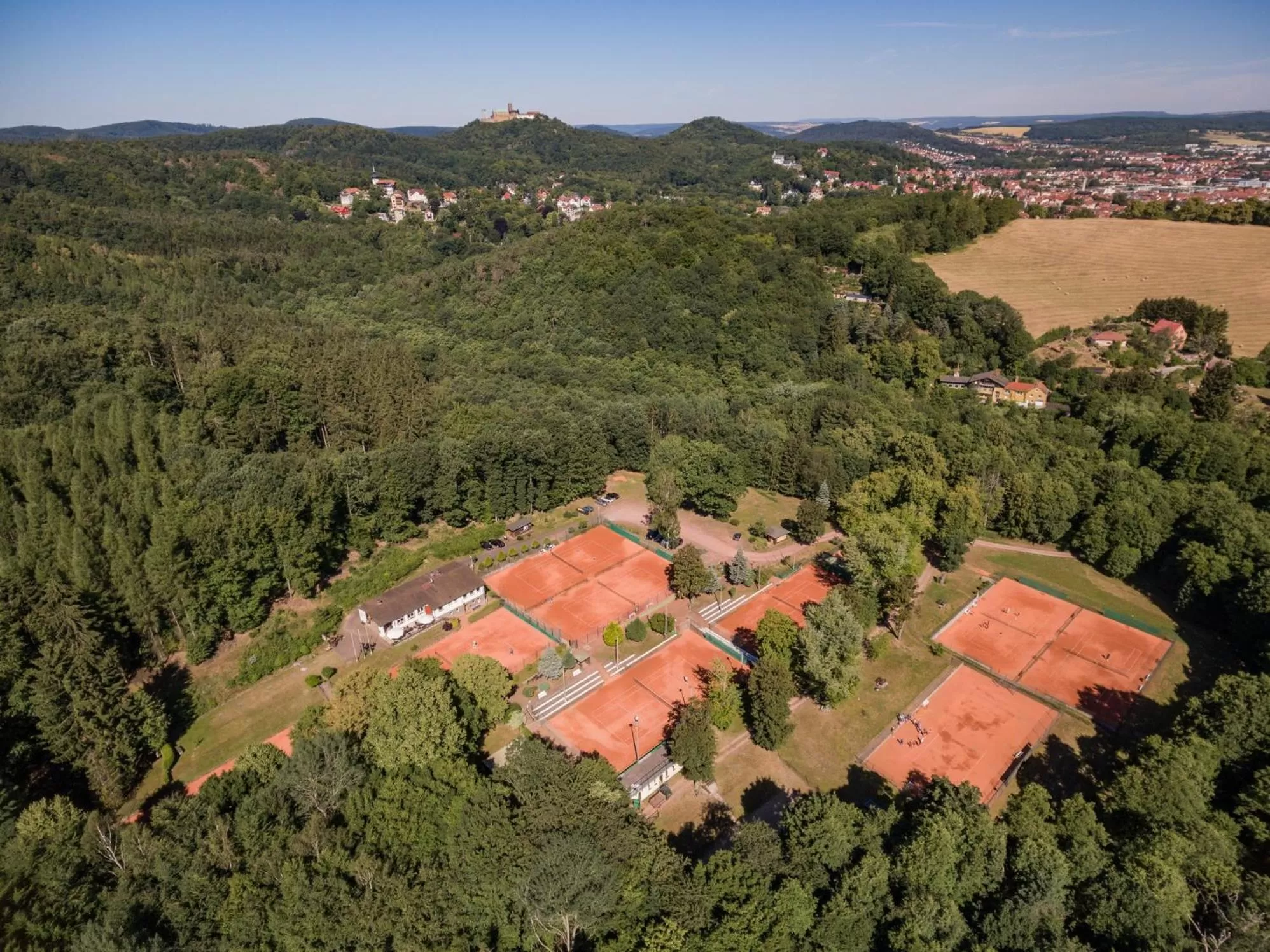 Tennis court, Bird's-eye View in Suites MITTE - Aparthotel