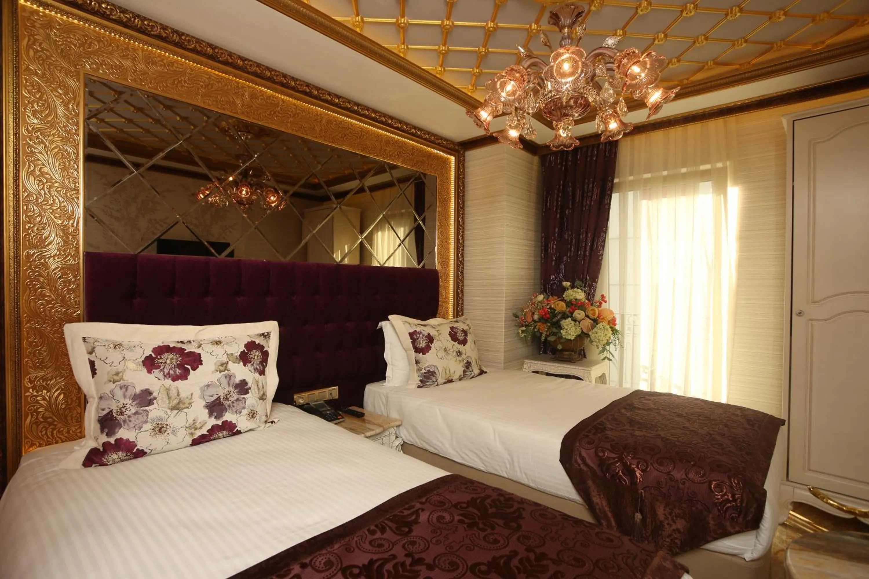 Winter, Bed in Laleli Blue Marmaray Hotel