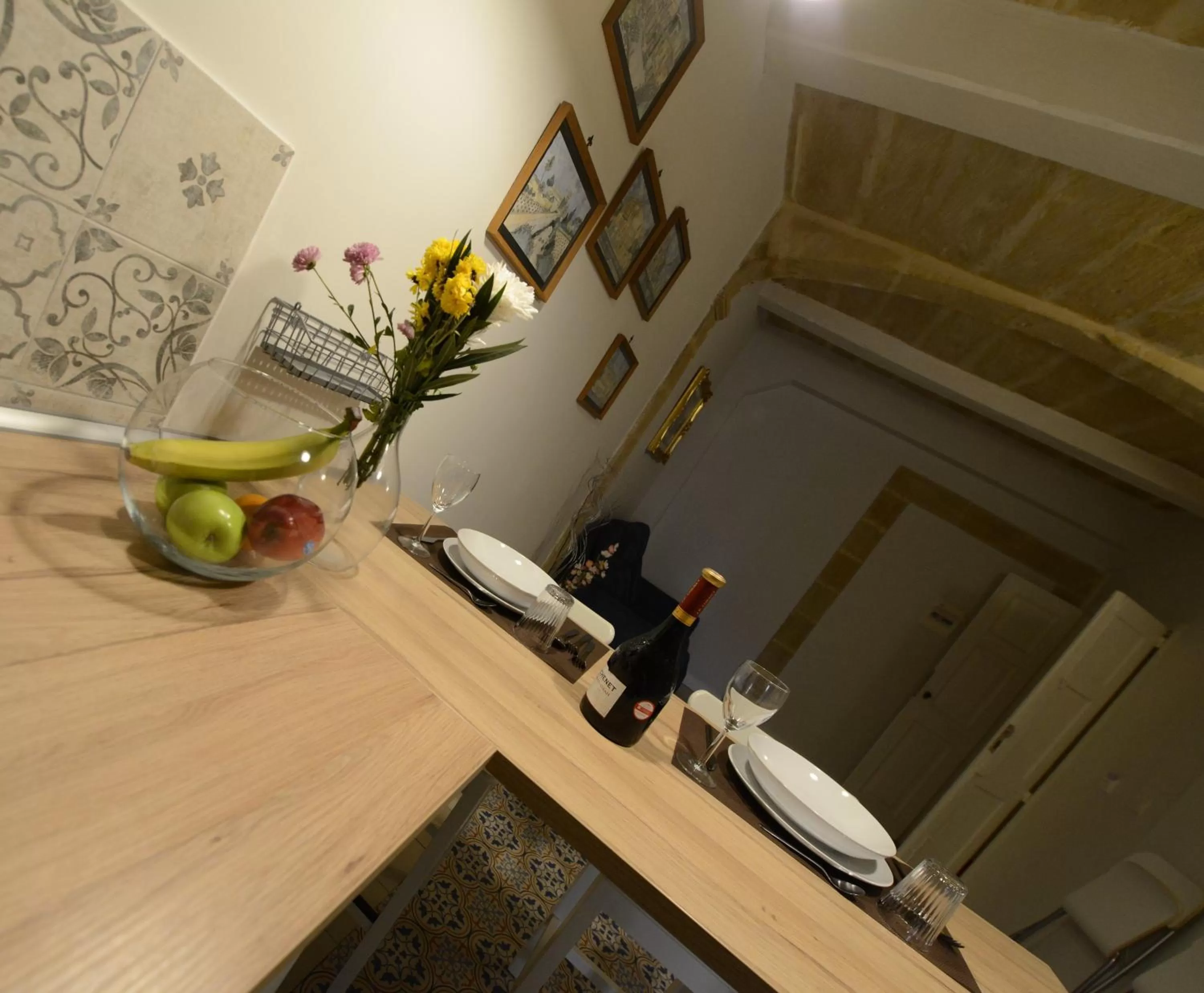 Dining area in Paulos Valletta