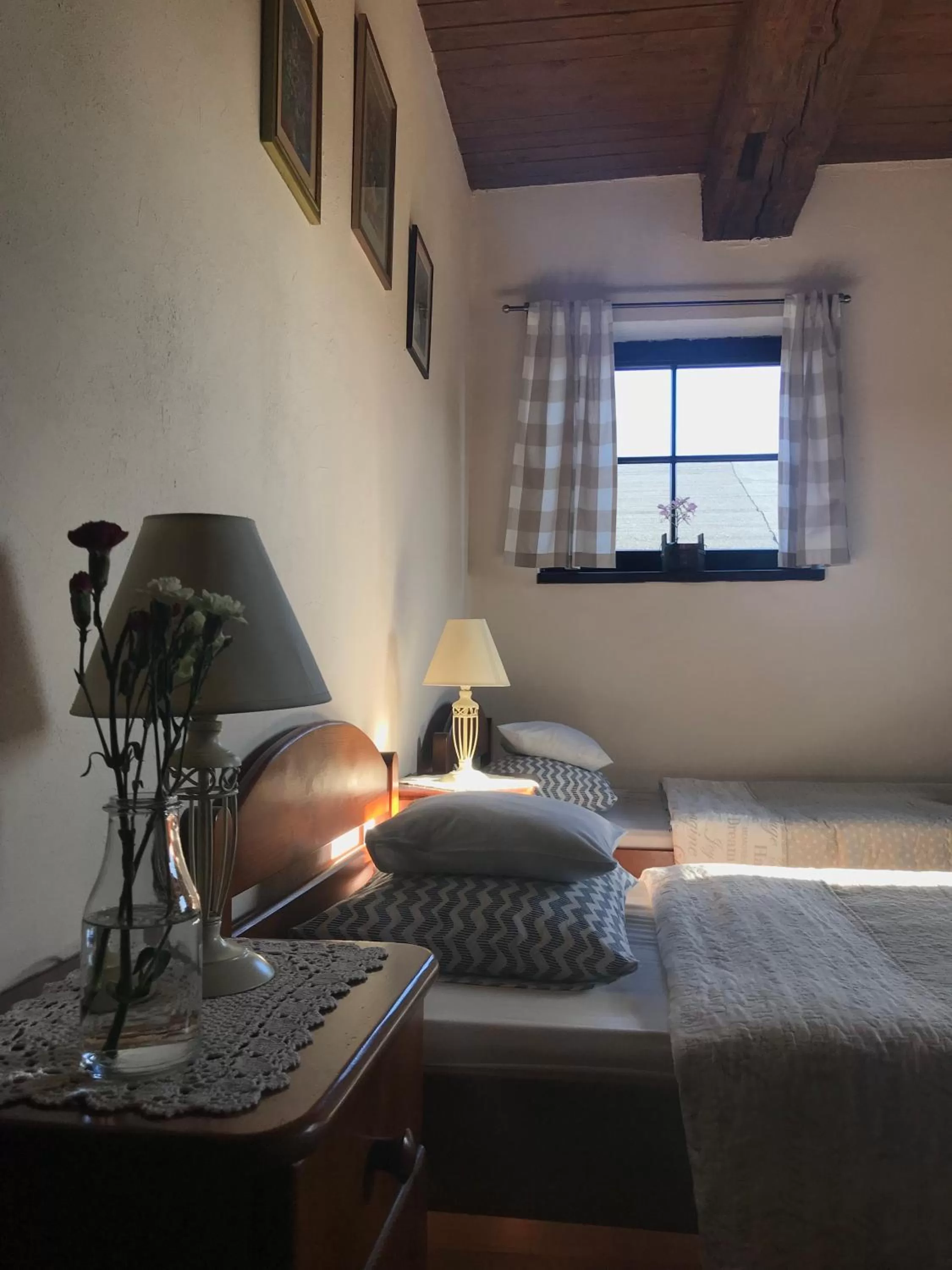 Bed in Stary Spichrz Kawiarnia & Noclegi