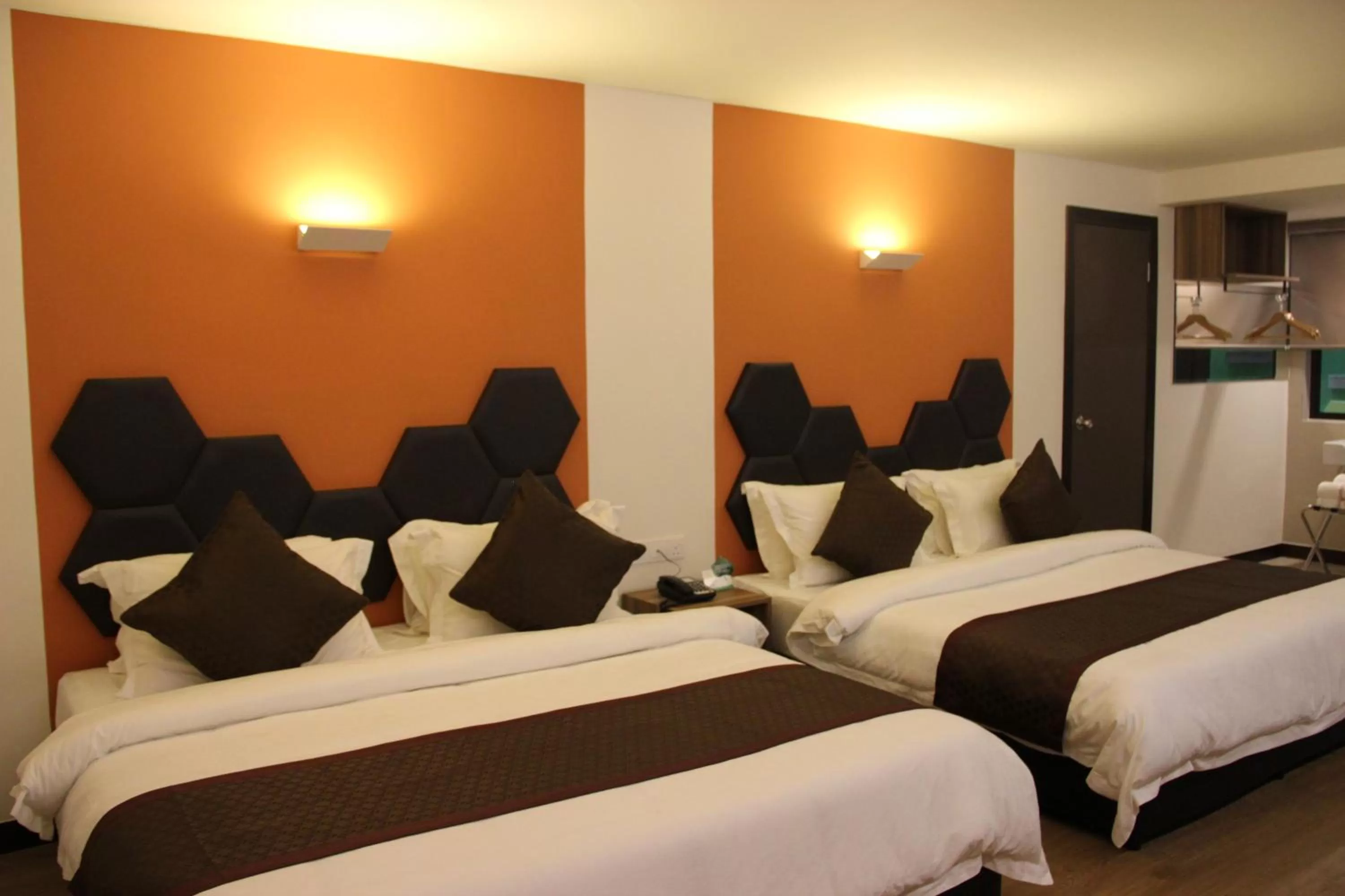 Family Room (4 Adults) in Memoire Hornbill Hotel