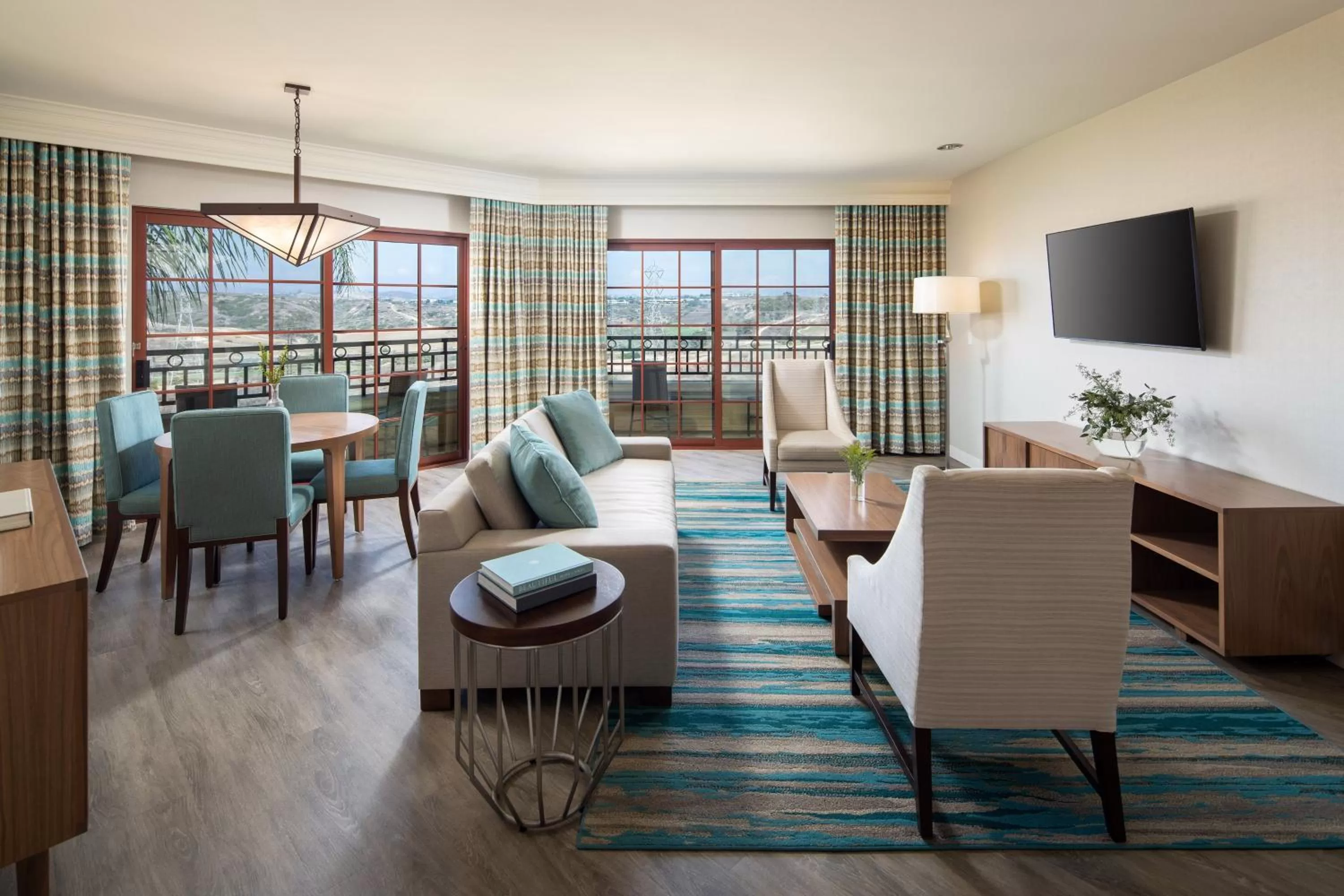 Photo of the whole room, Seating Area in The Westin Carlsbad Resort & Spa