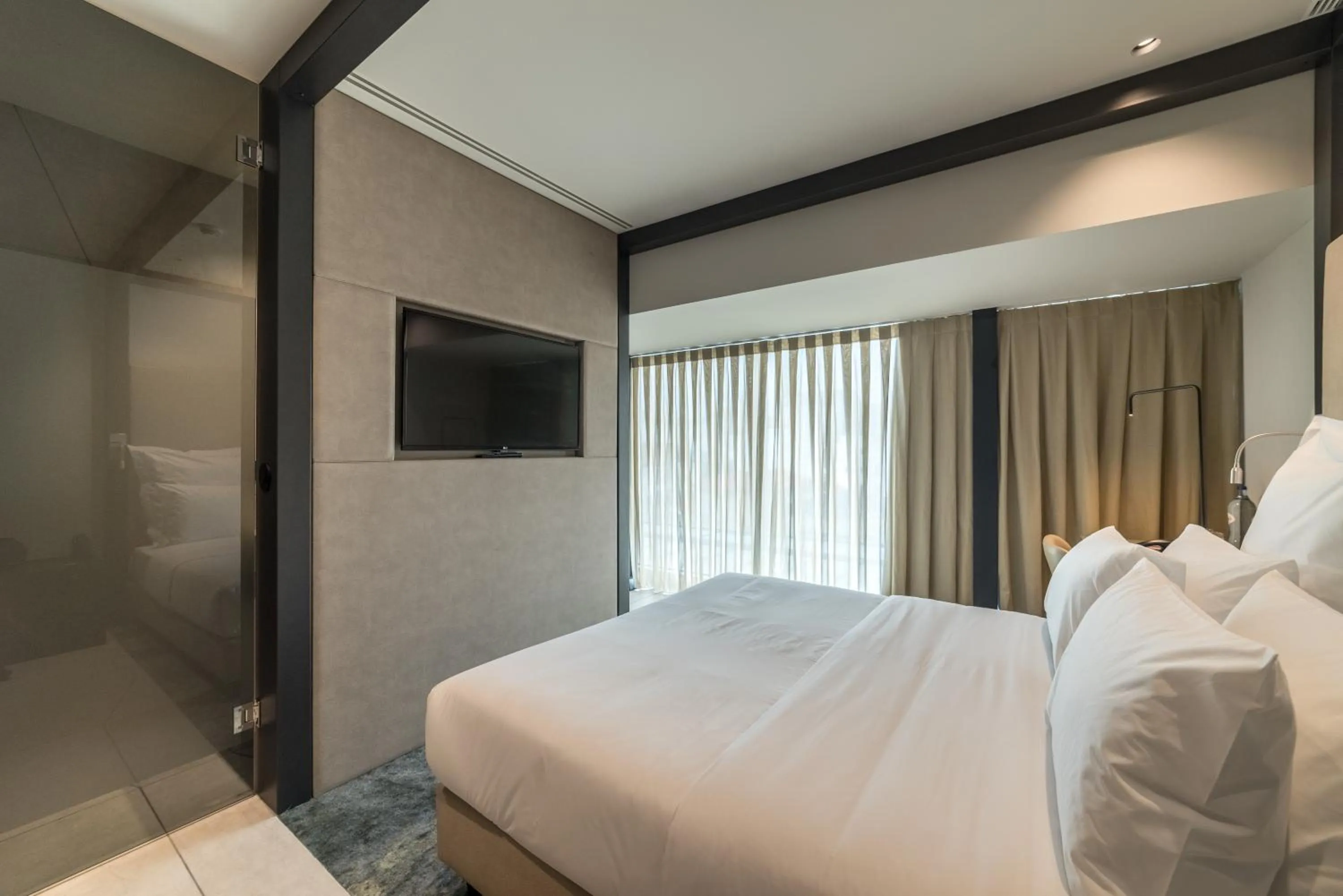 Bed in Porto Royal Bridges Hotel