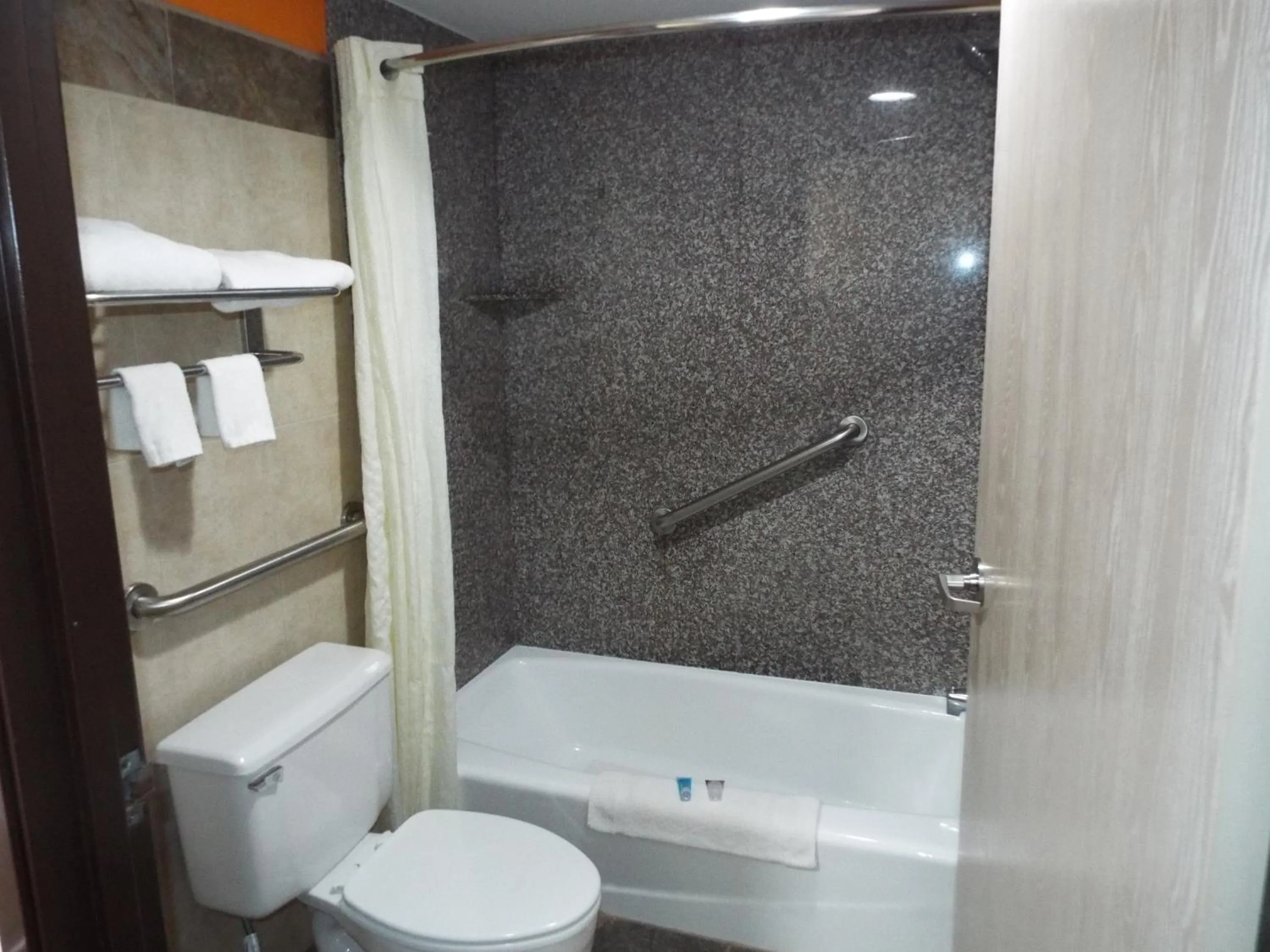 Bathroom in Texas Inn Harlingen