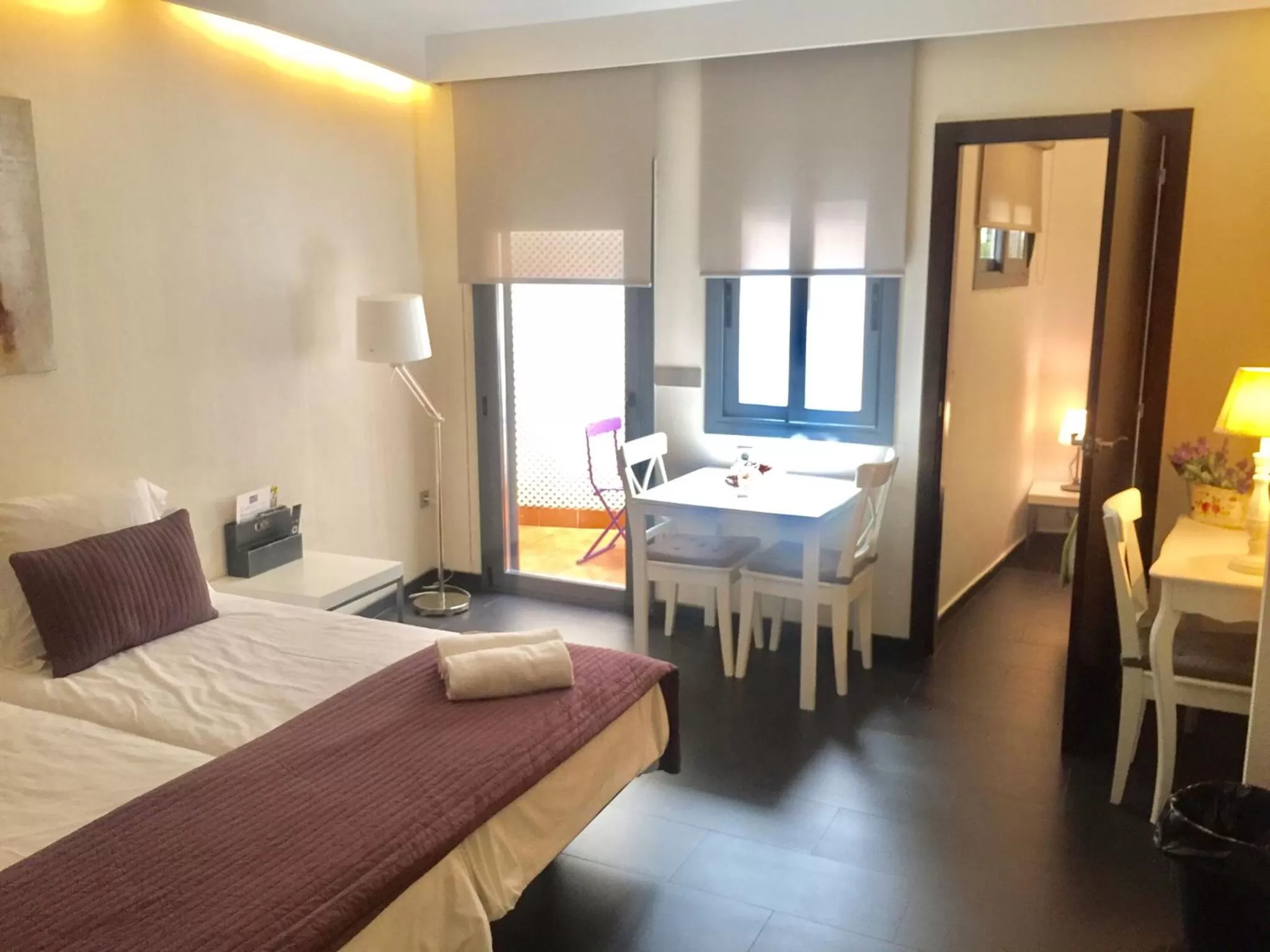 Seating area, Bed in Barcelona Fifteen central Aparthotel