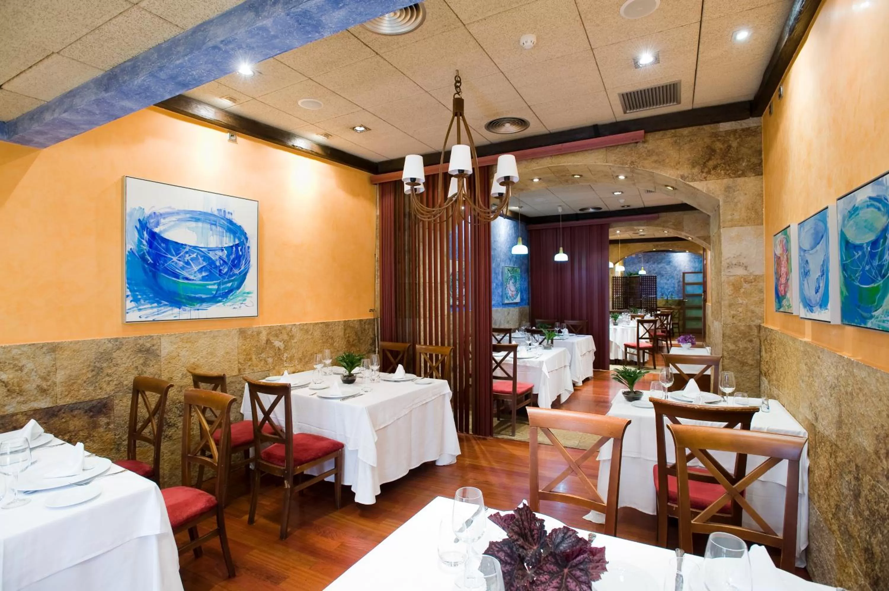 Restaurant/places to eat in Hotel Azahar