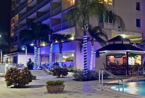 Property building in Penthouse Close to Disney area and Malls water view