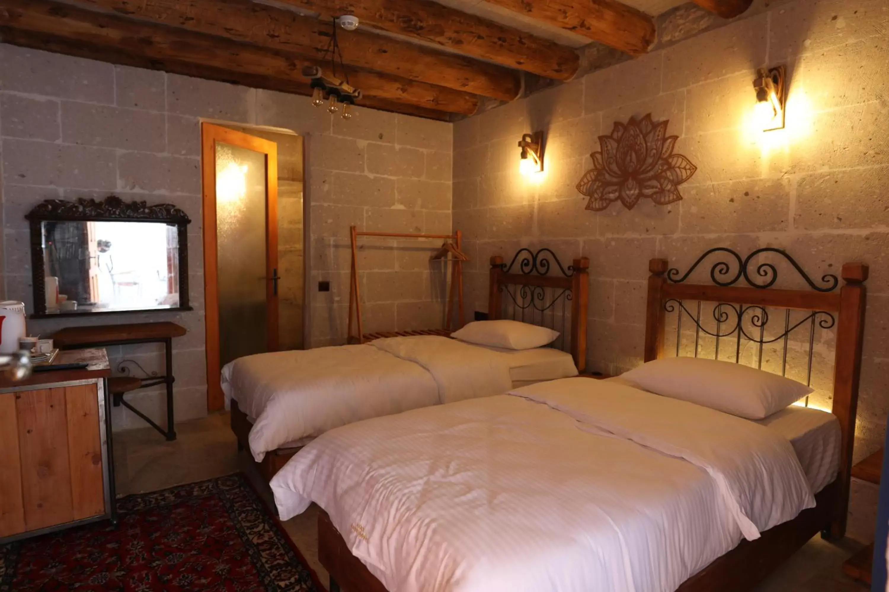 Twin Room with Garden View in Atax Cave Hotel Twin Room with Garden View in Atax Cave Hotel