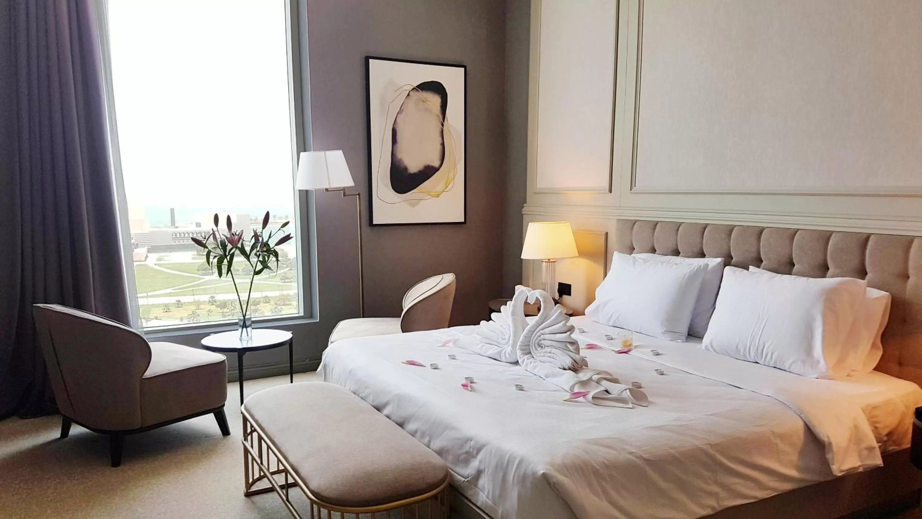 Bed in Horizon Manor Hotel