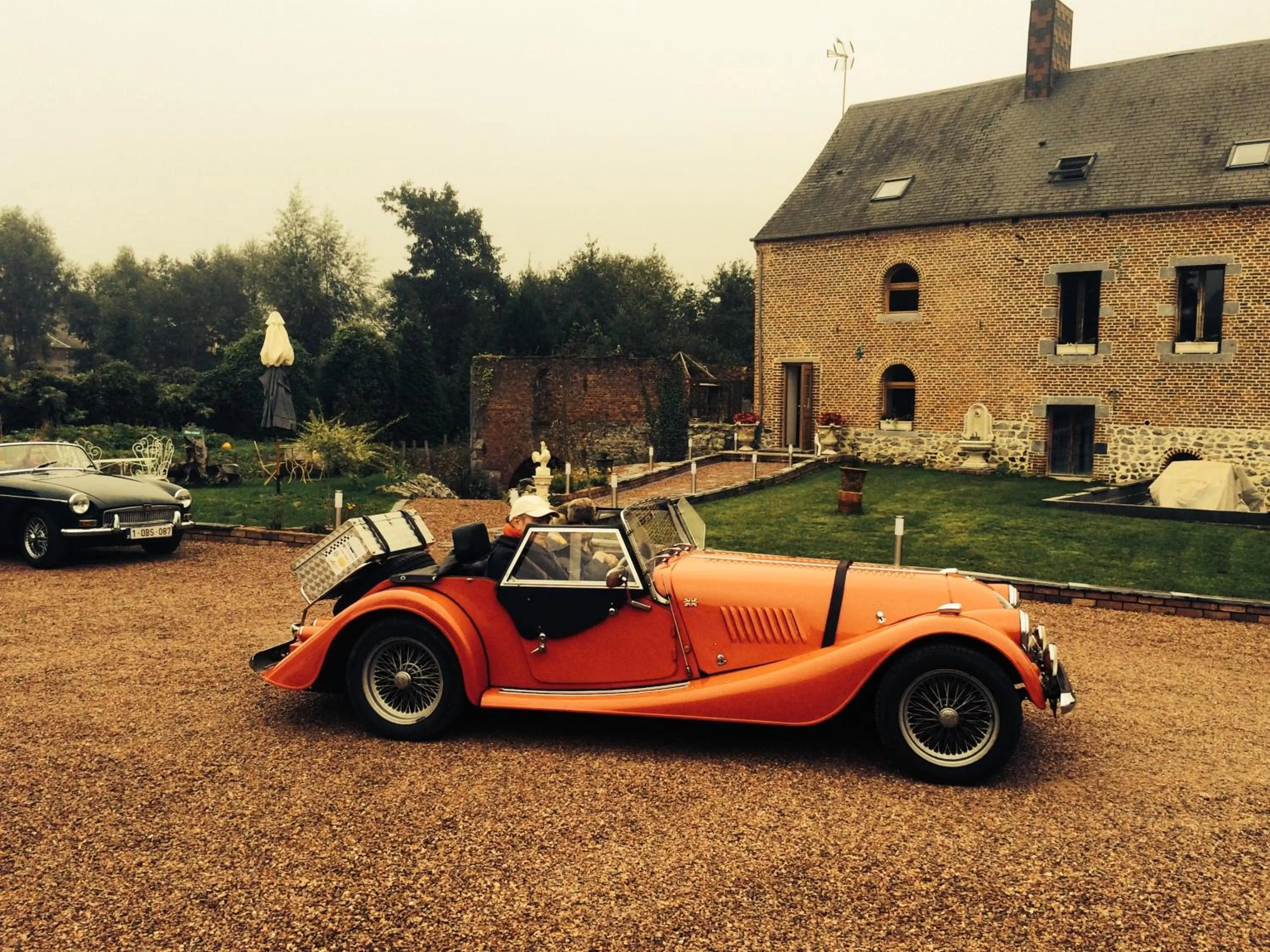 Facade/entrance in Aux Logis de la Solre