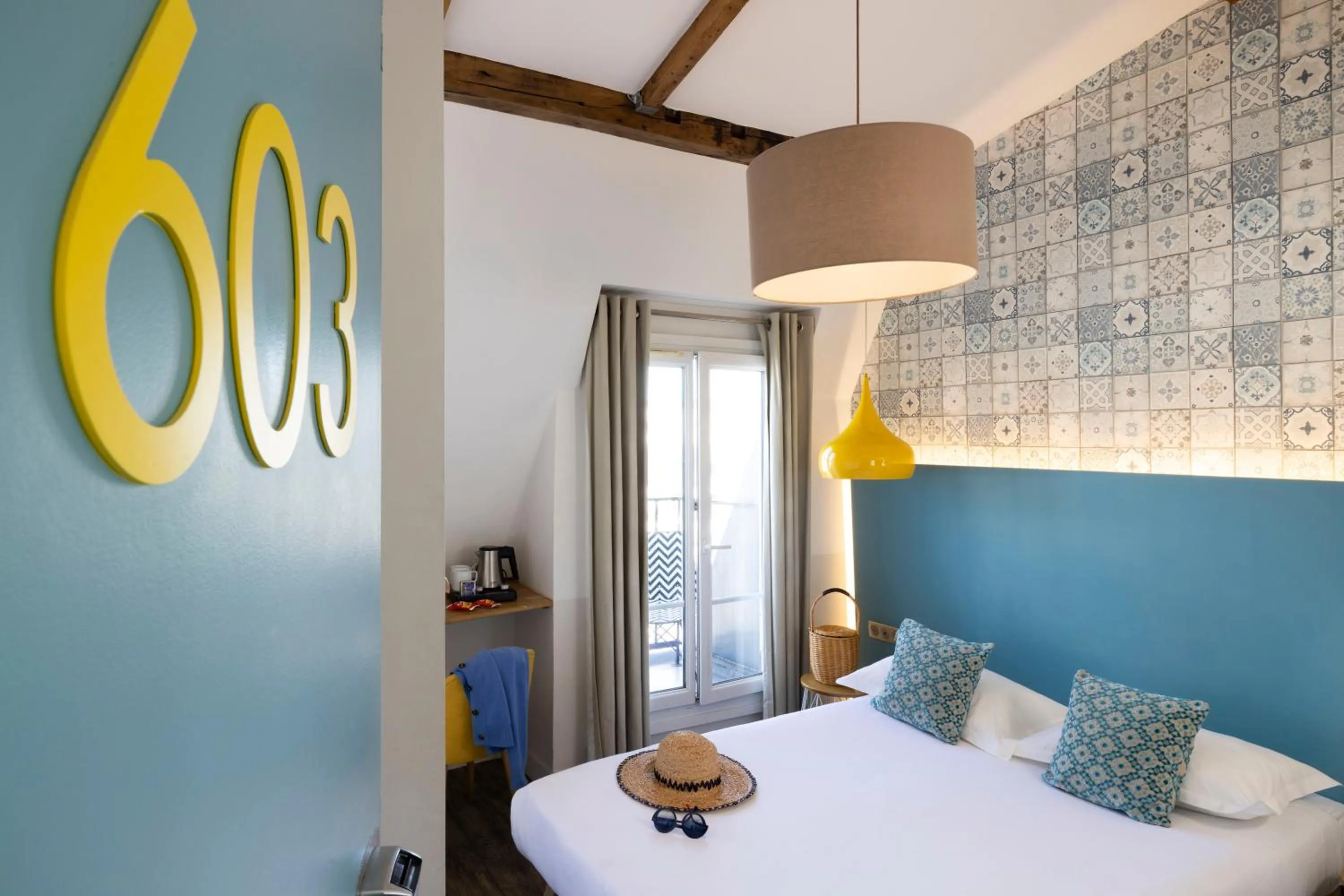 Bed in Le Regent Montmartre by Hiphophostels