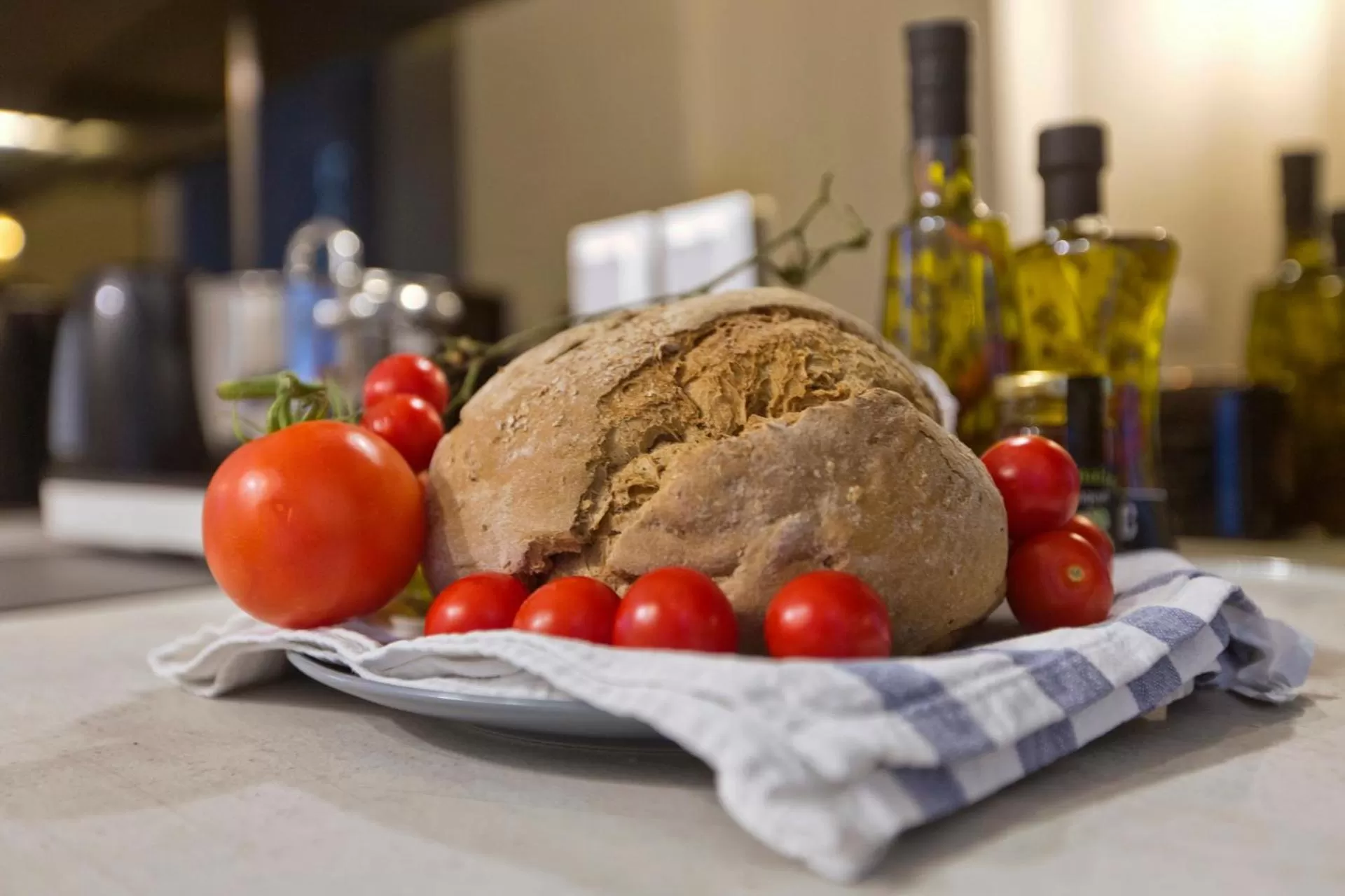 Food and drinks in LOC HOSPITALITY Urban Suites