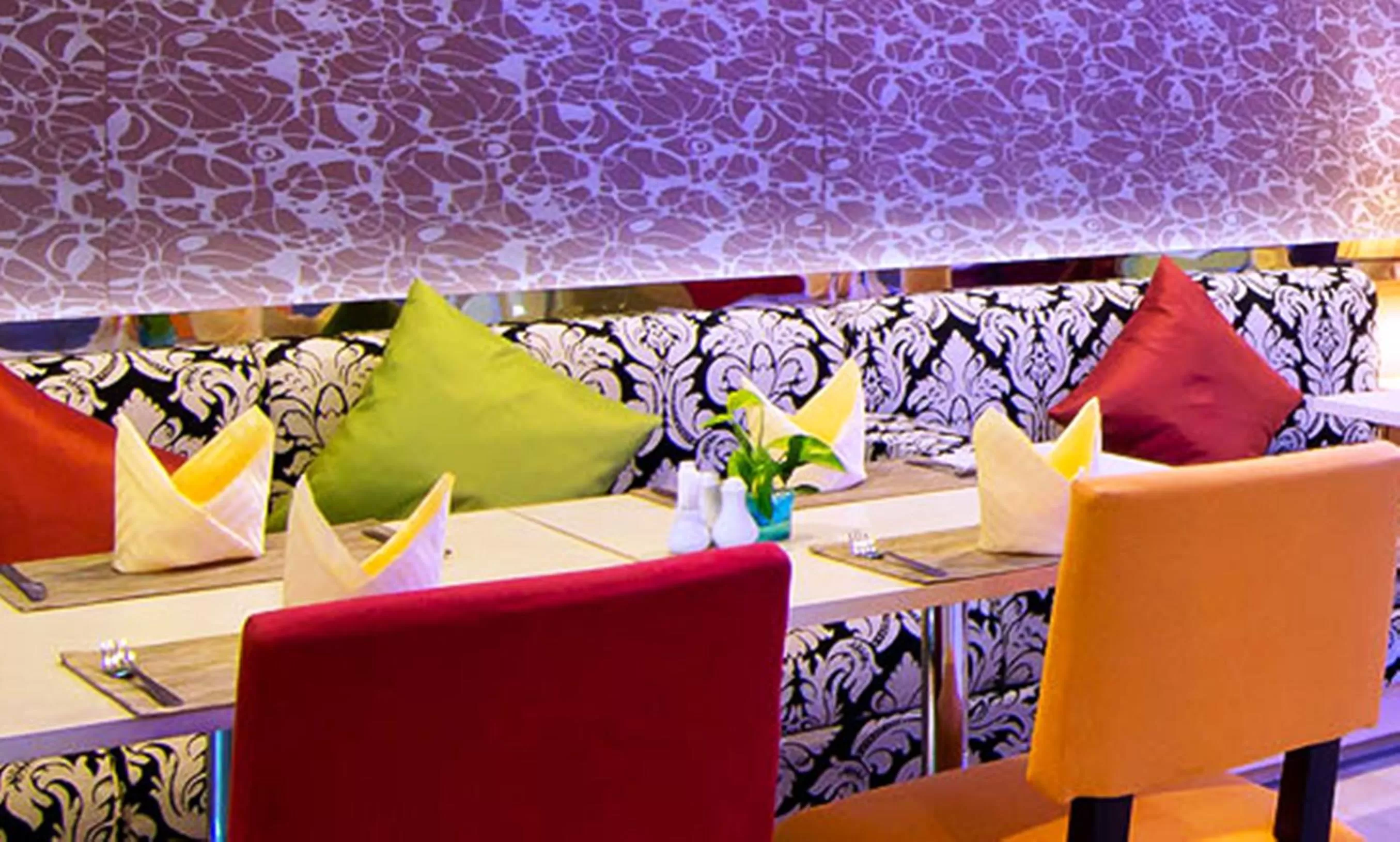 Restaurant/places to eat in The Stay Hotel "SHA Certified"