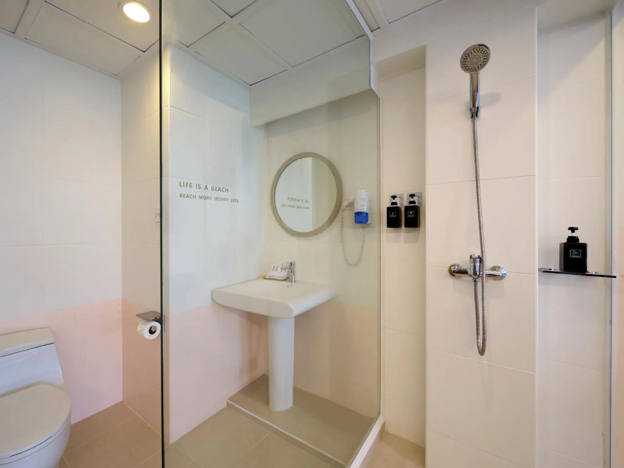 Toilet in Homm Bliss Southbeach Patong