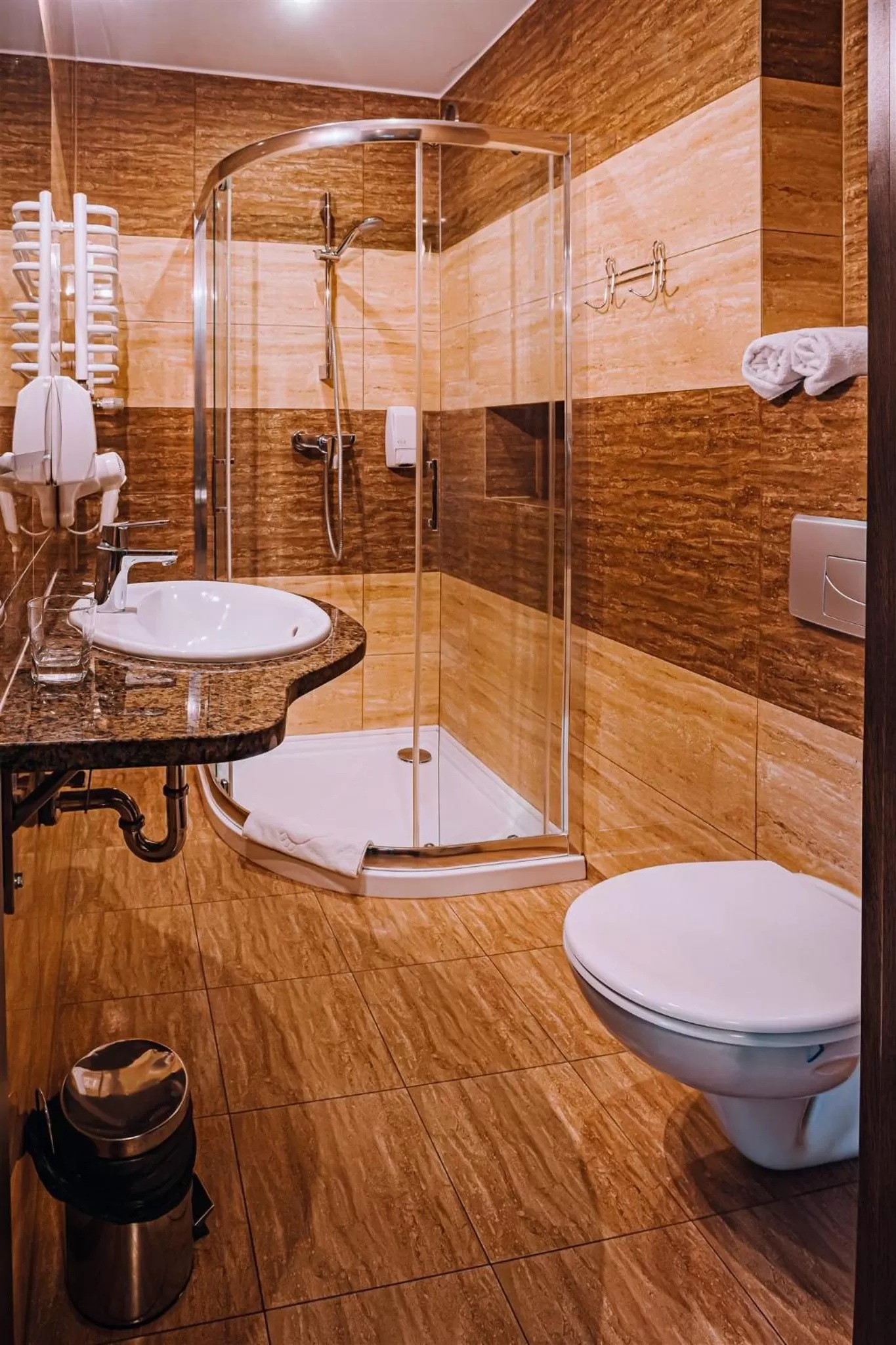 Shower, Bathroom in Villa Skomanda