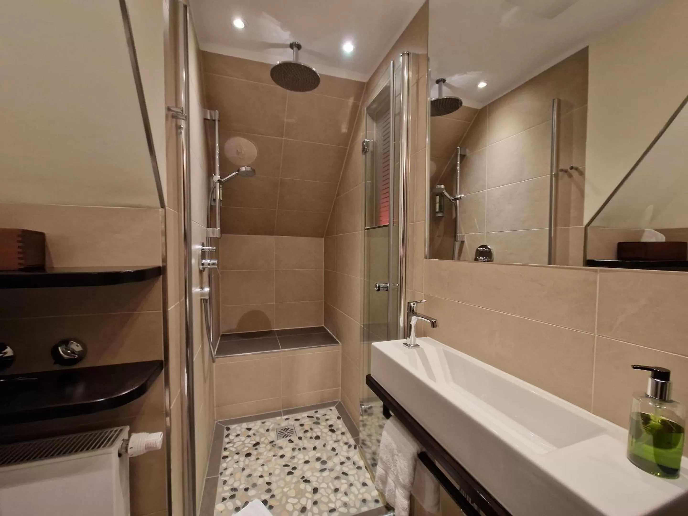 Shower, Bathroom in Laurentius Boutique-Hotel & Restaurant