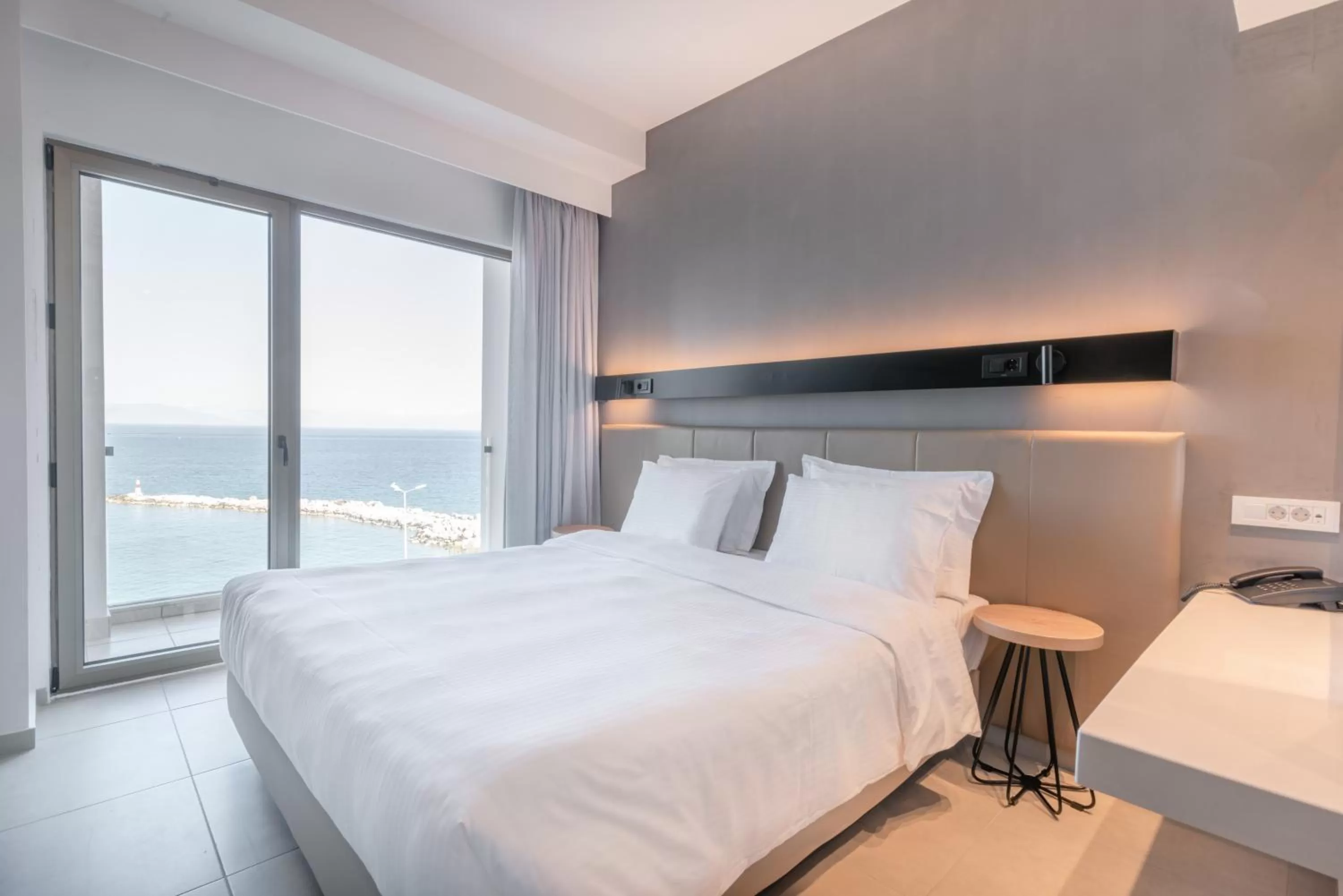 Sea view, Bed in Hotel Avra by Smile hotels - Free Airport Shuttle