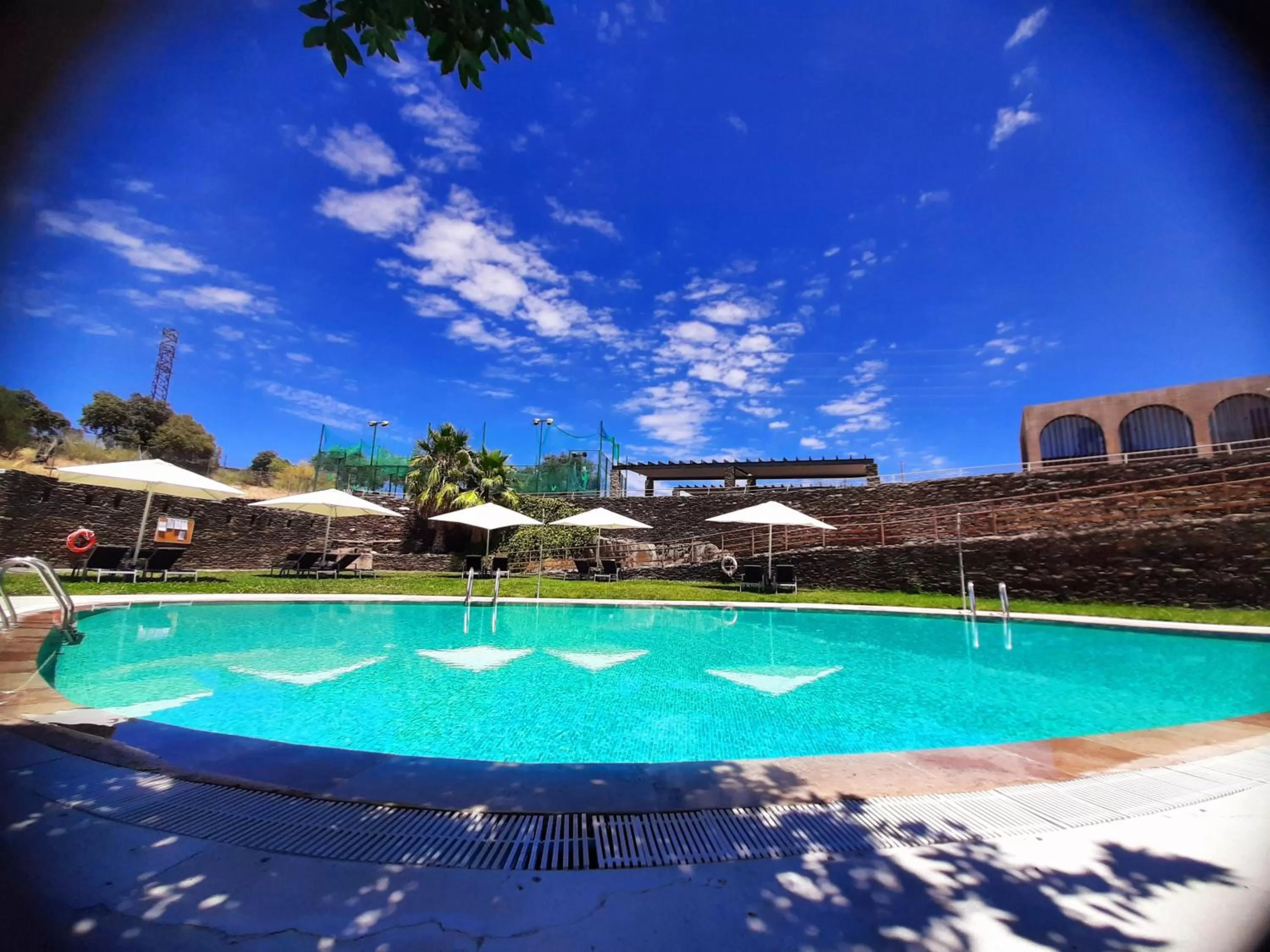 Swimming pool in Hotel Conventual de Alcántara