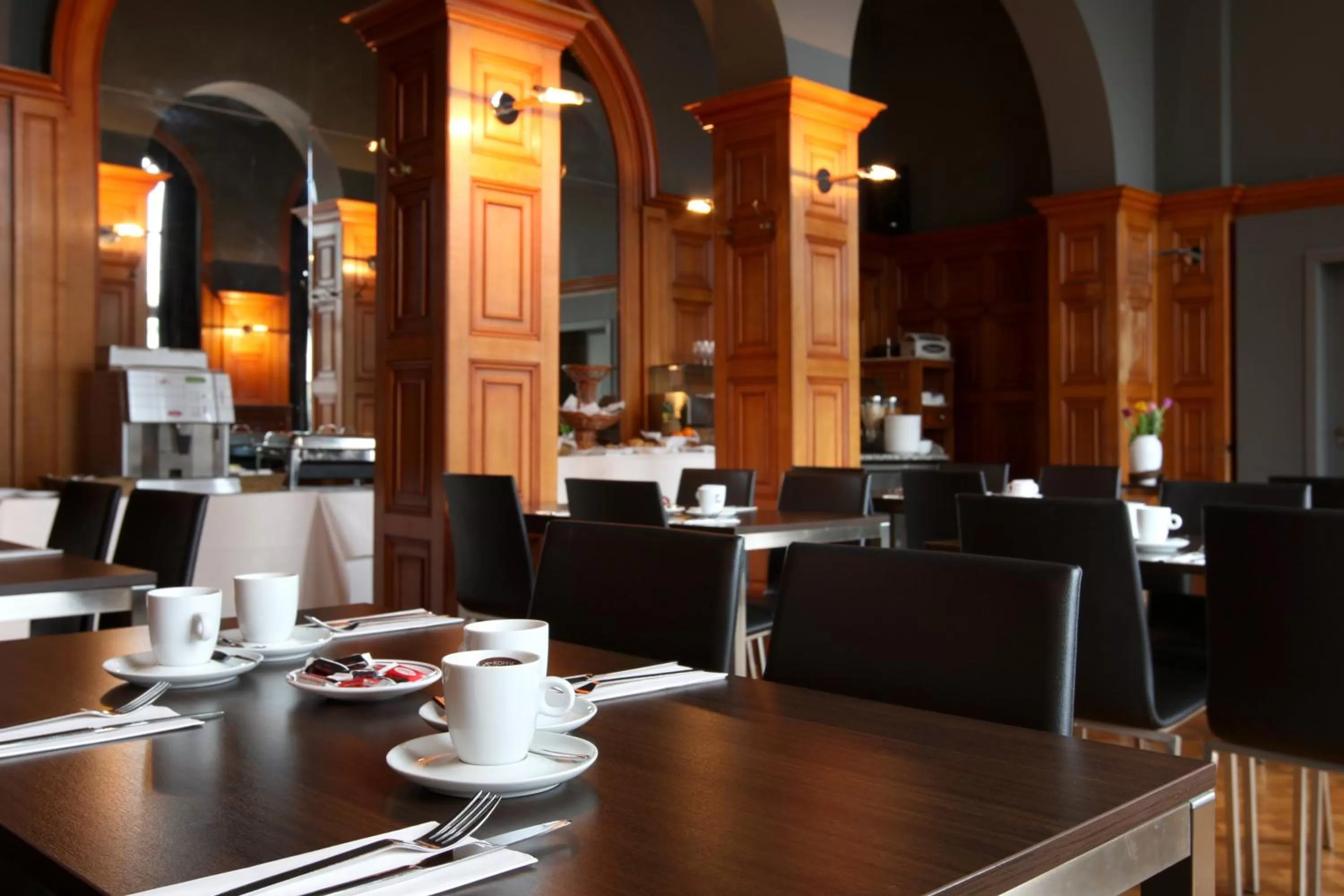 Buffet breakfast in Hotel La Royale