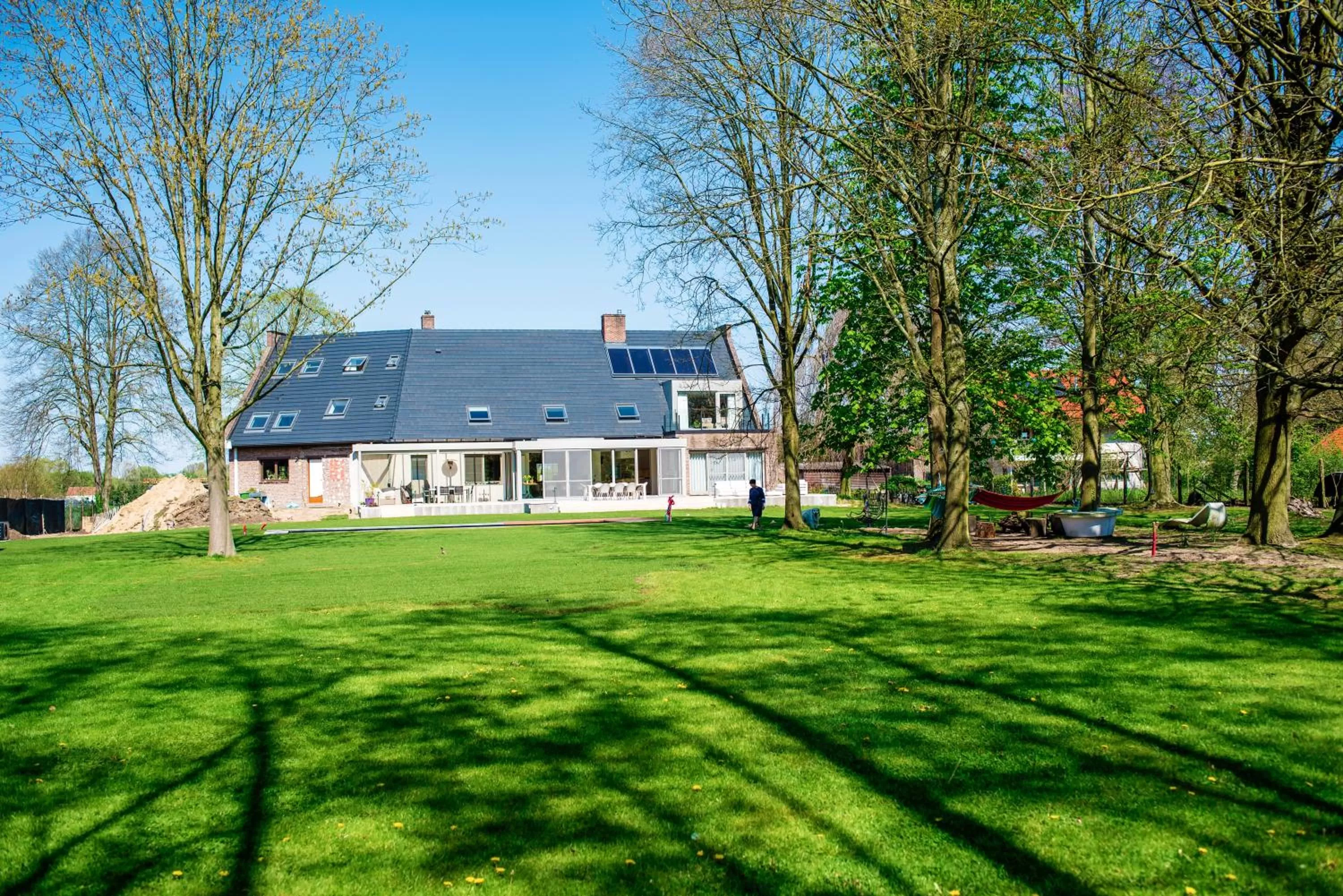 Facade/entrance, Property Building in Aquarand