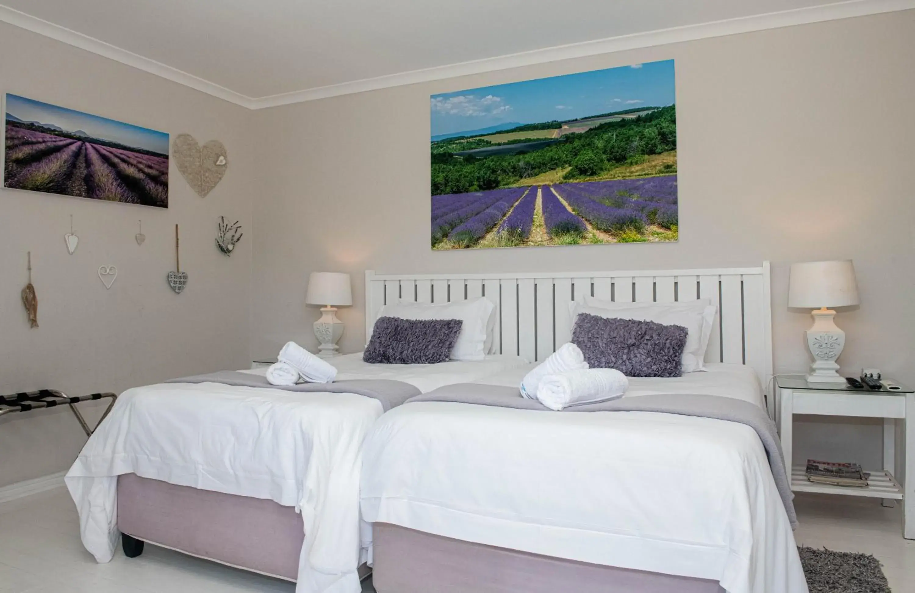 Superior Twin Room with Garden View - single occupancy in Brenton Beach House Superior Twin Room with Garden View - single occupancy in Brenton Beach House