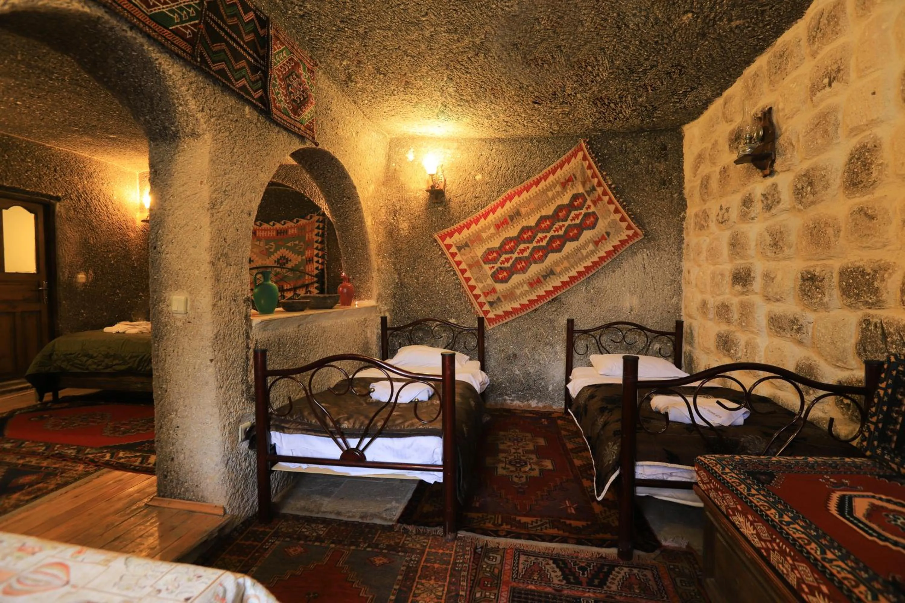Photo of the whole room, Bed in Antique Terrace Cave Suites