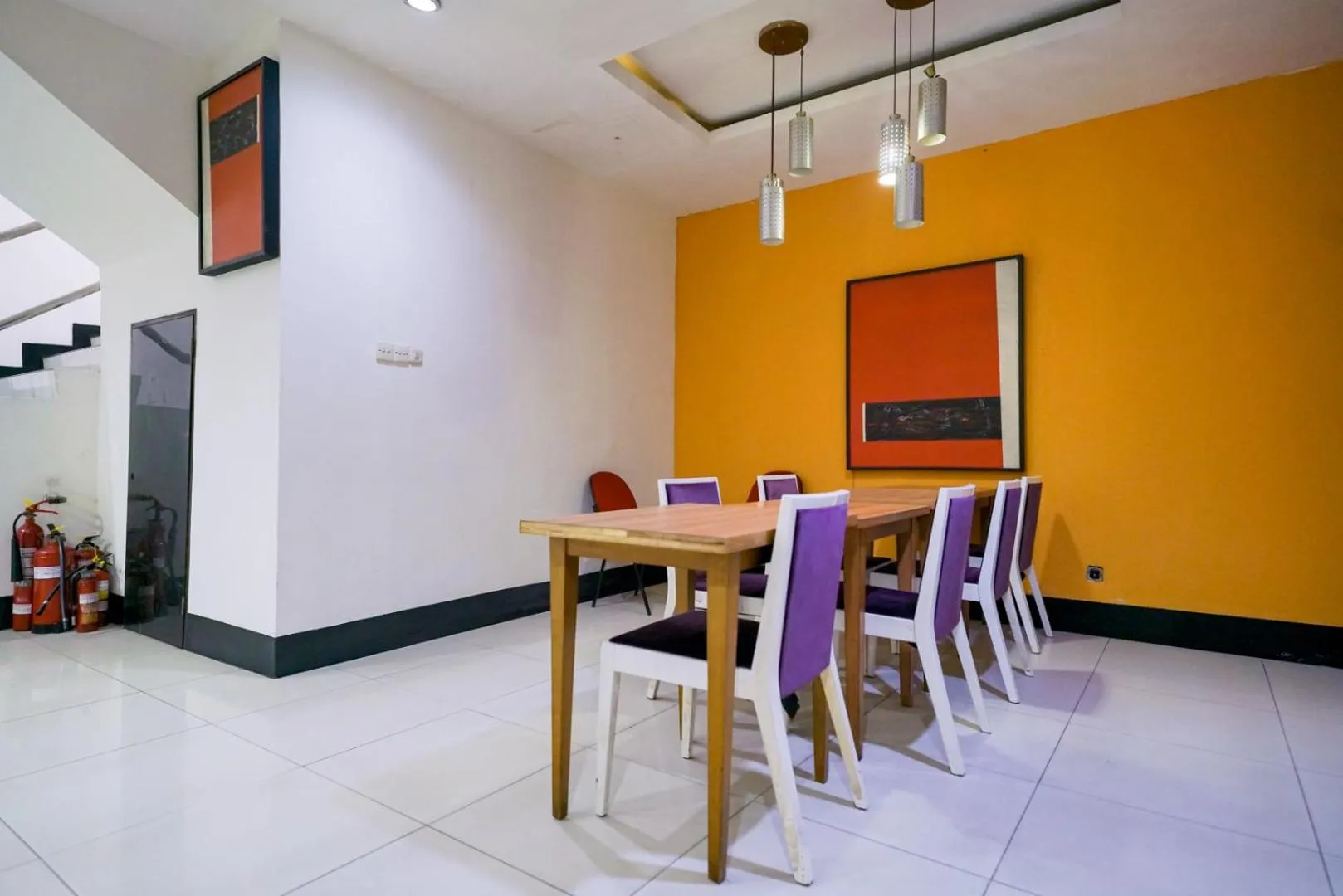 Dining Area in Urbanview Hotel Bes Mangga Besar by RedDoorz