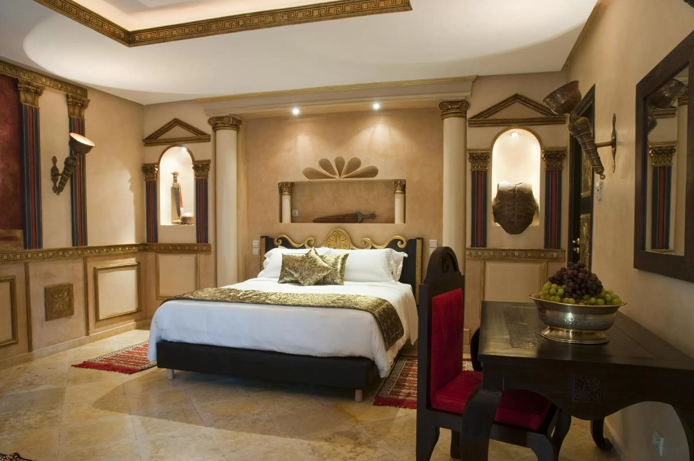 Seating area, Bed in Le Temple Des Arts