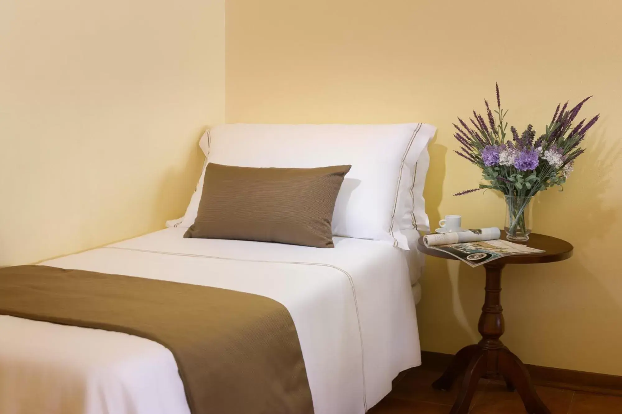 Suite (3 Adults) in Hotel San Gregorio Suite (3 Adults) in Hotel San Gregorio