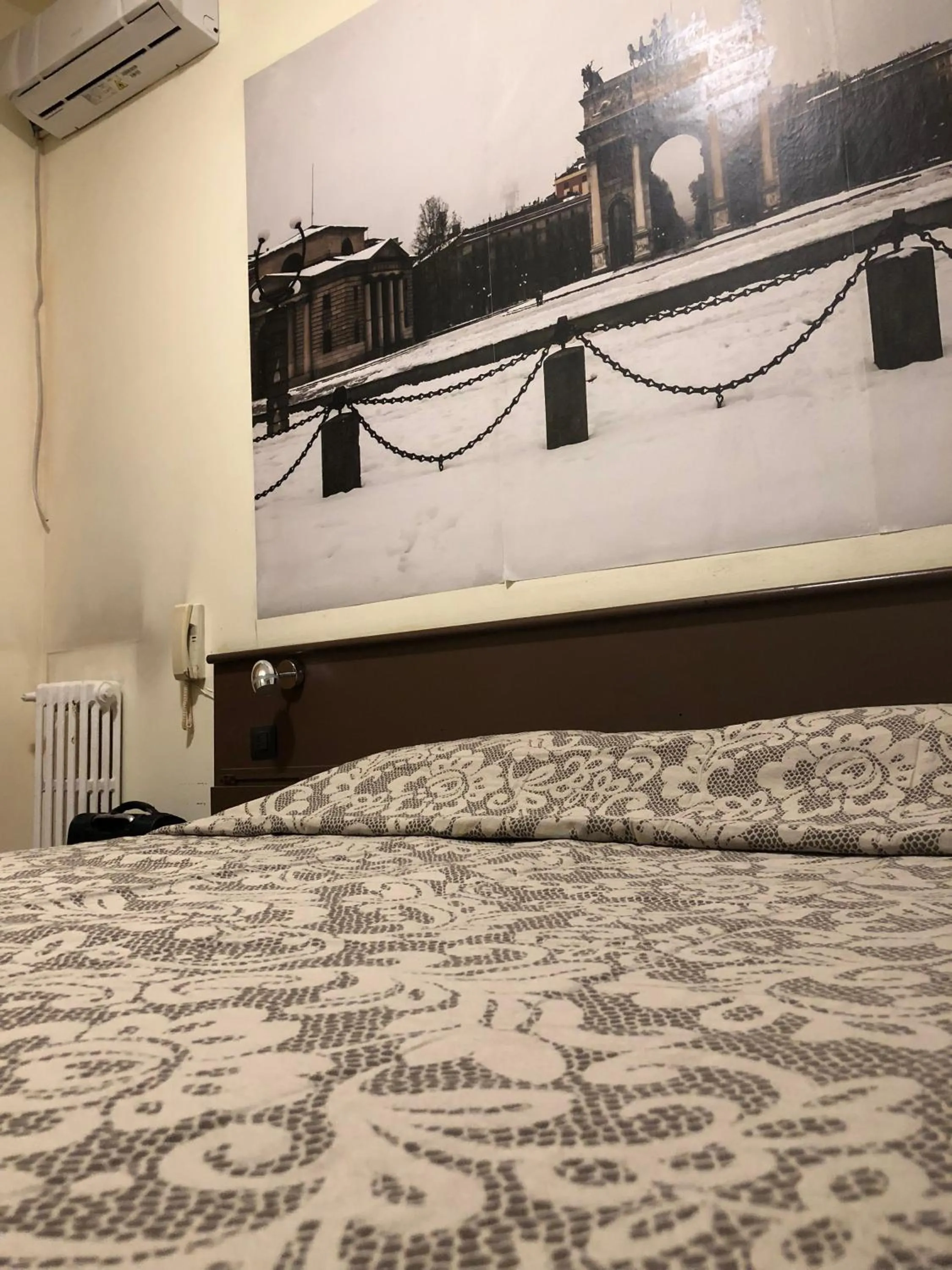 Bed in Albergo Corvetto Corso Lodi