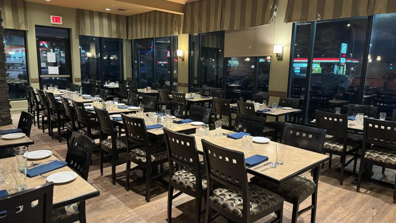 Restaurant/places to eat in Divya Sutra Plaza and Conference Centre, Vernon, BC