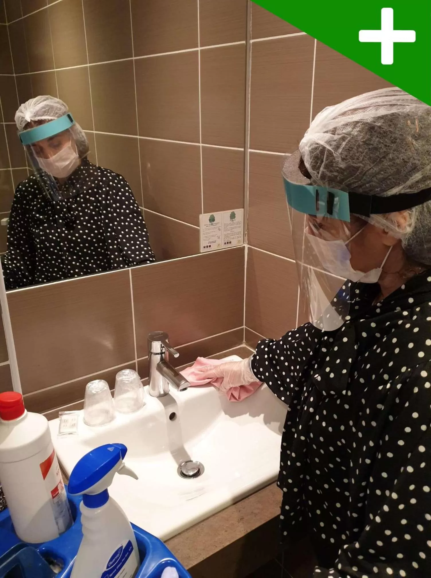 Bathroom in EastLodge Lyon Est Eurexpo