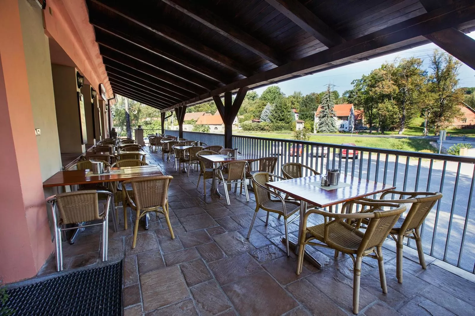 Restaurant/places to eat in Hotel U Lípy