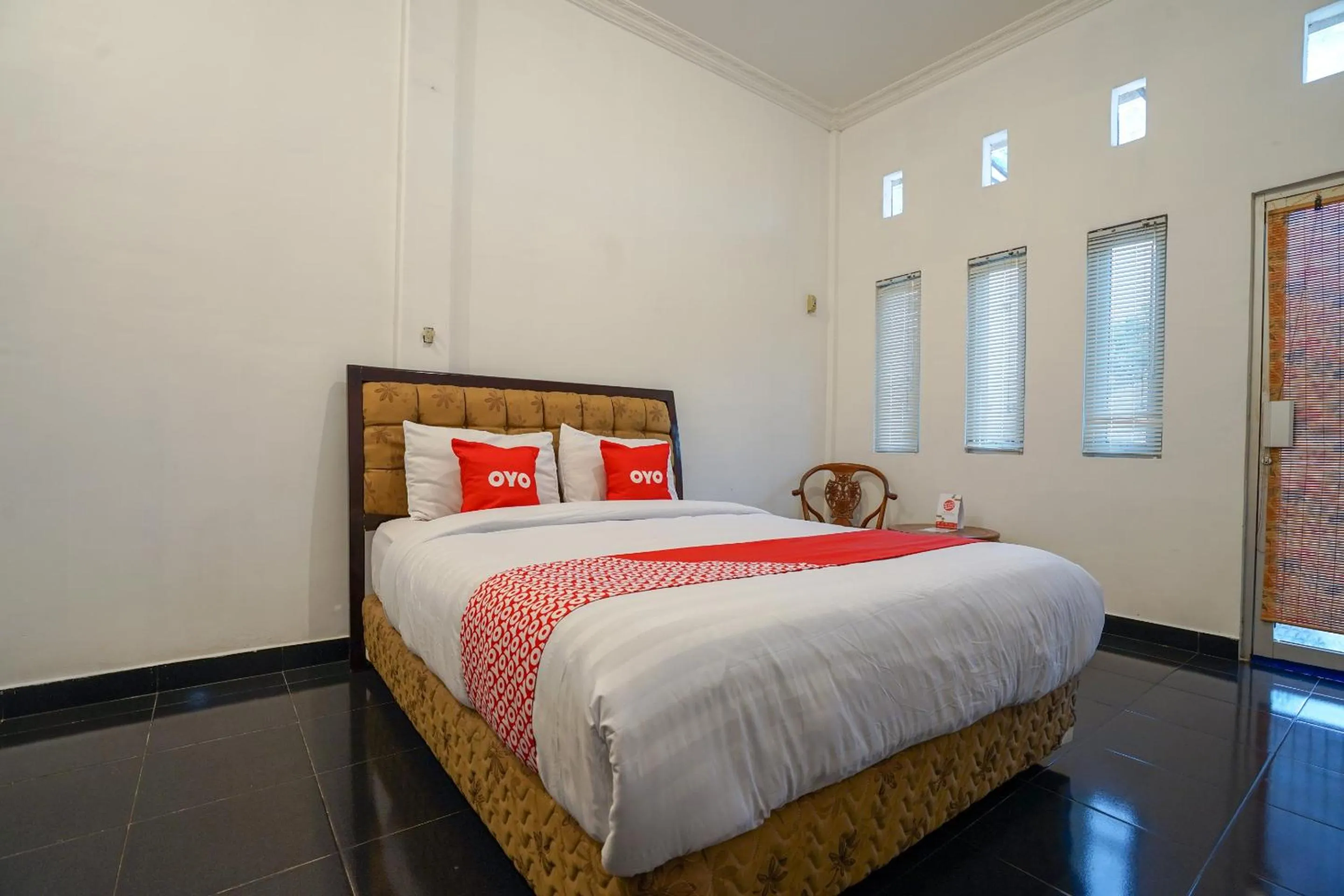 Bedroom in OYO 2036 Afifah Homestay Syariah