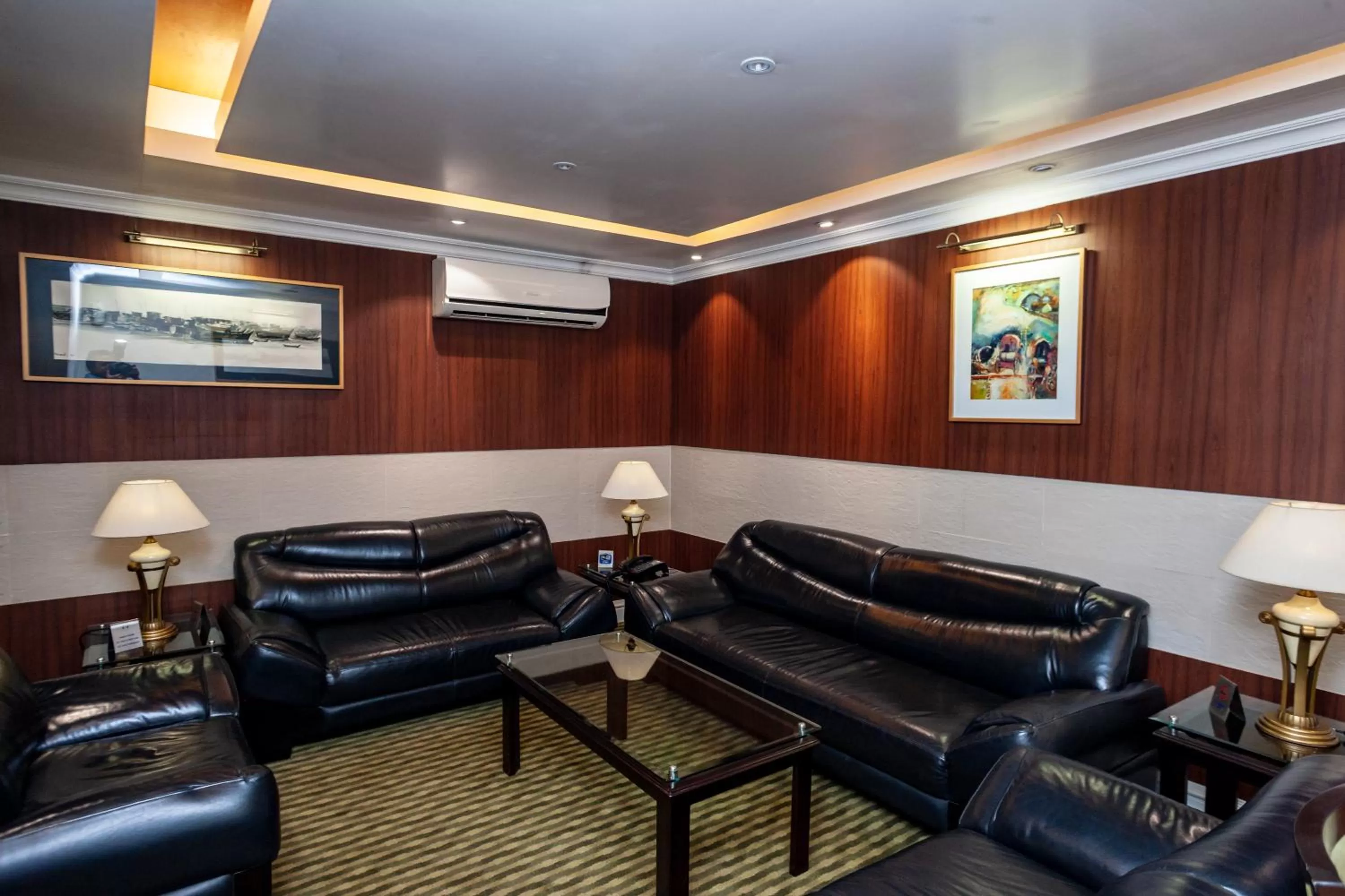 Lounge or bar in Royal Park Residence Hotel