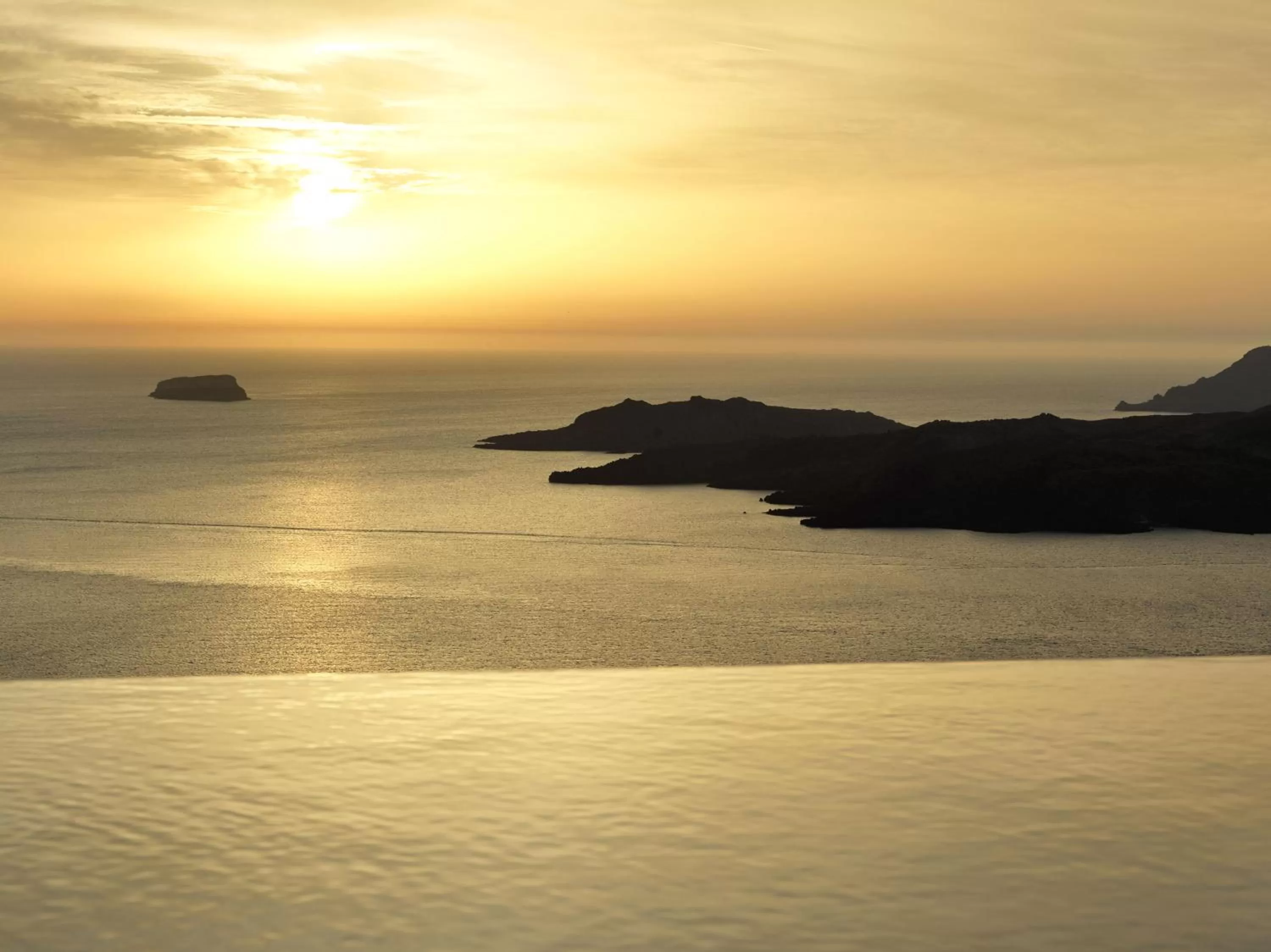 Lilium Hotel Santorini